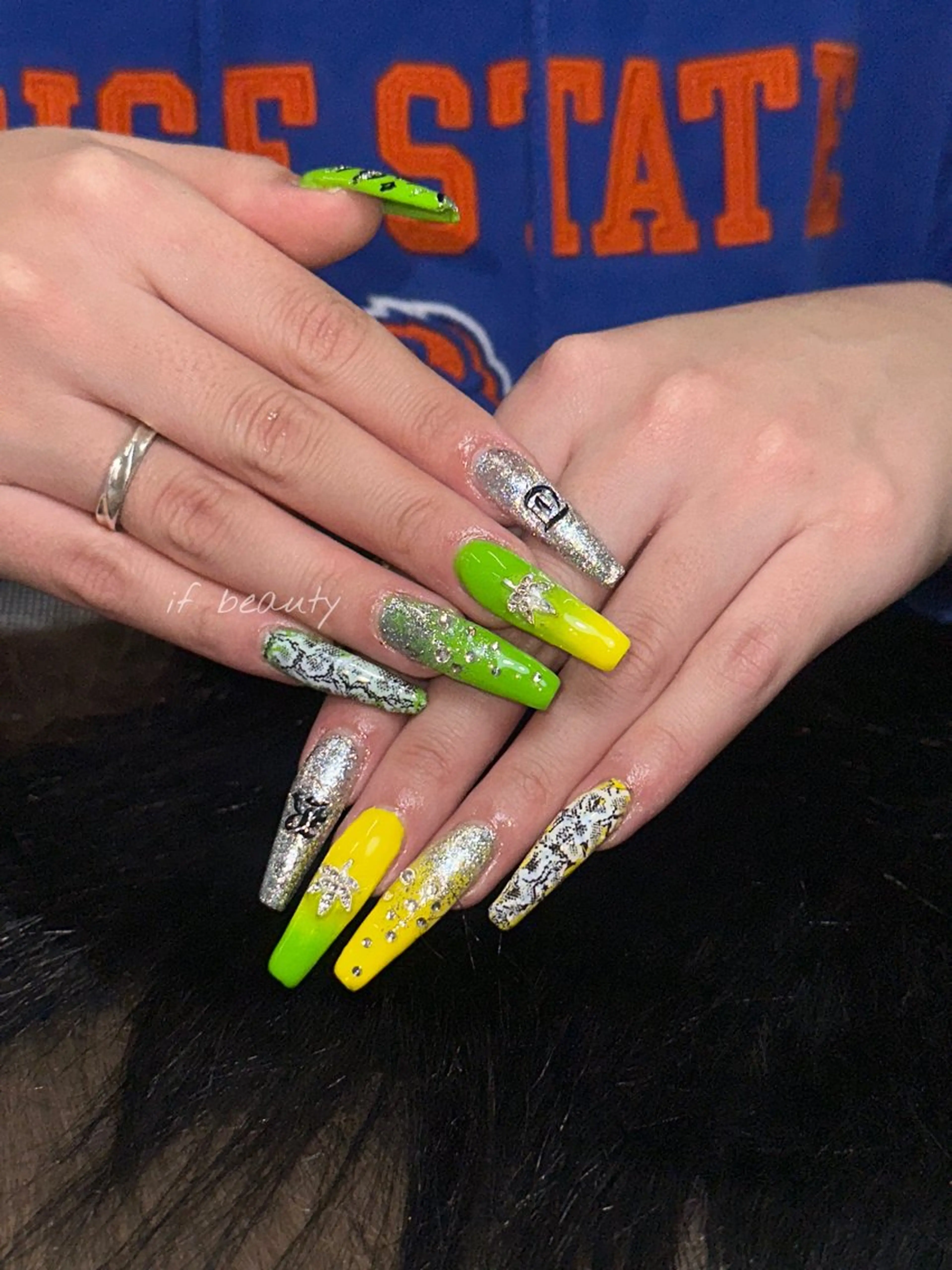 ネイル アートネイル ジェルネイル パラジェル ワンホンネイル ハンドネイル if Hair＆Nail Salon所属・IKA /海外ネイル /個性派/ワンホンのネイルデザイン