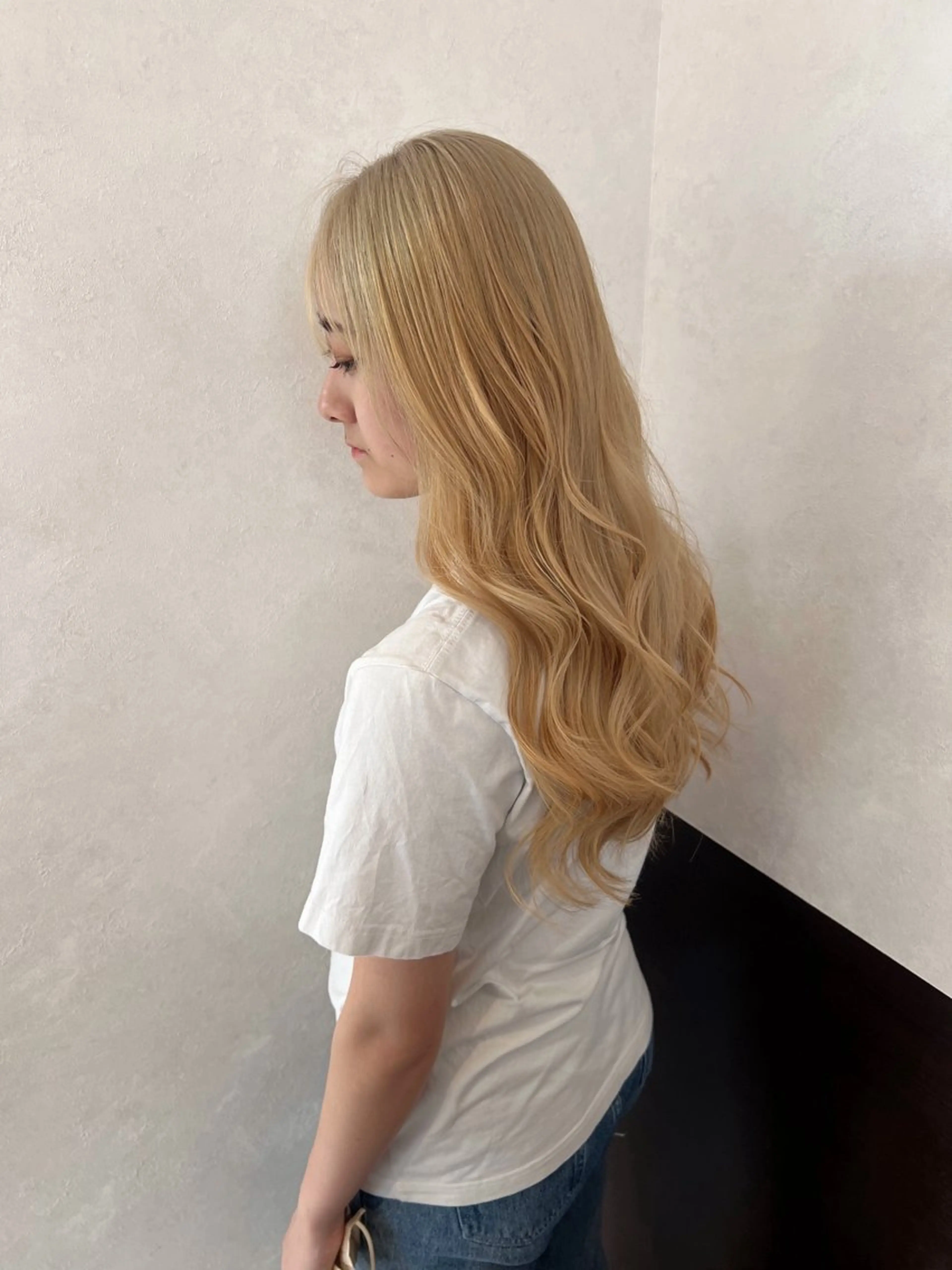 カラー nehus nagaoka所属・🖤複雑履歴ブリーチ Mizuki 🖤のヘアスタイル