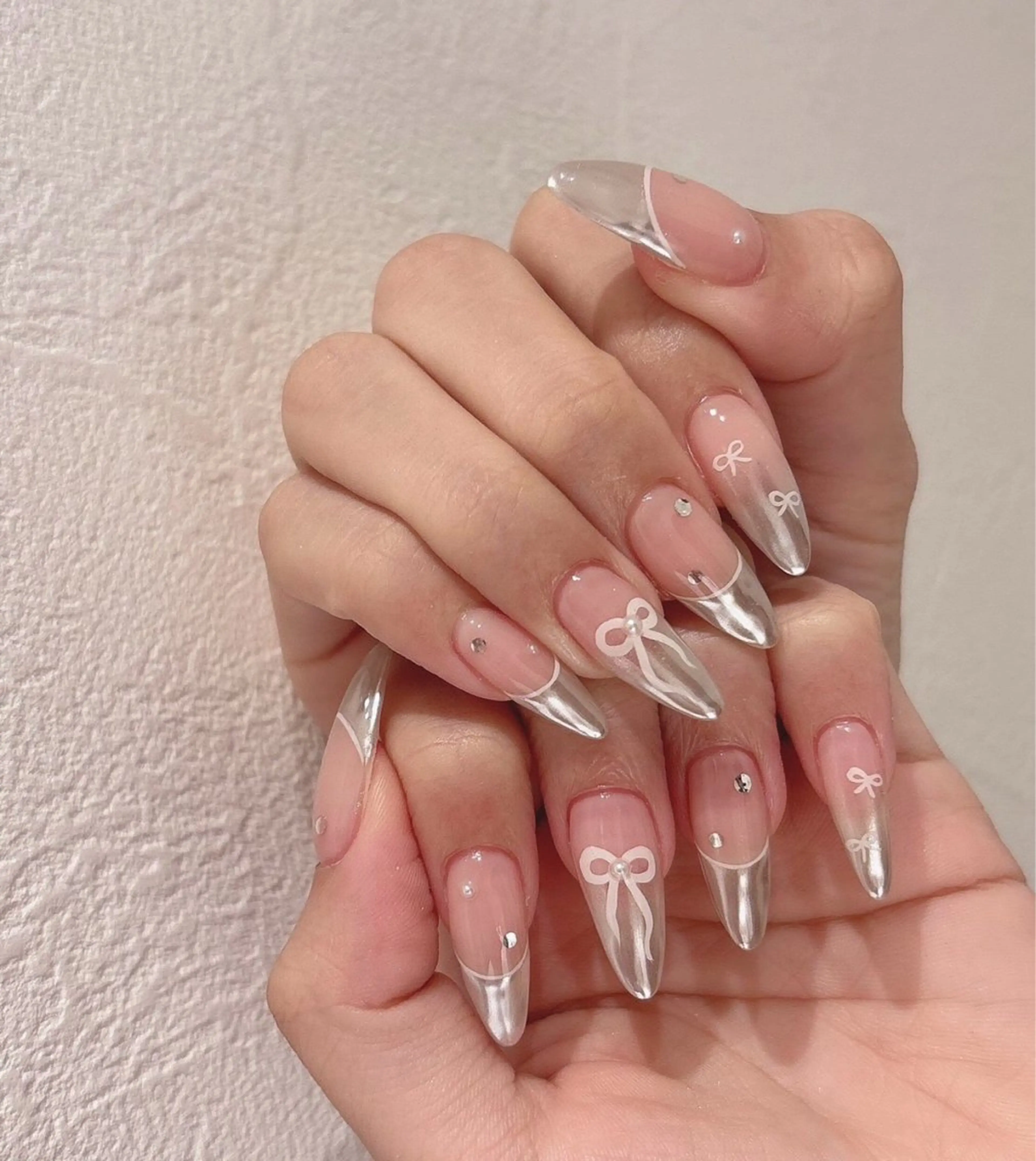 ネイル フレンチネイル グラデーション マグネットネイル ミラーネイル 持ち込み ハンドネイル yurinail所属・yuri nail 高田馬場のネイルデザイン