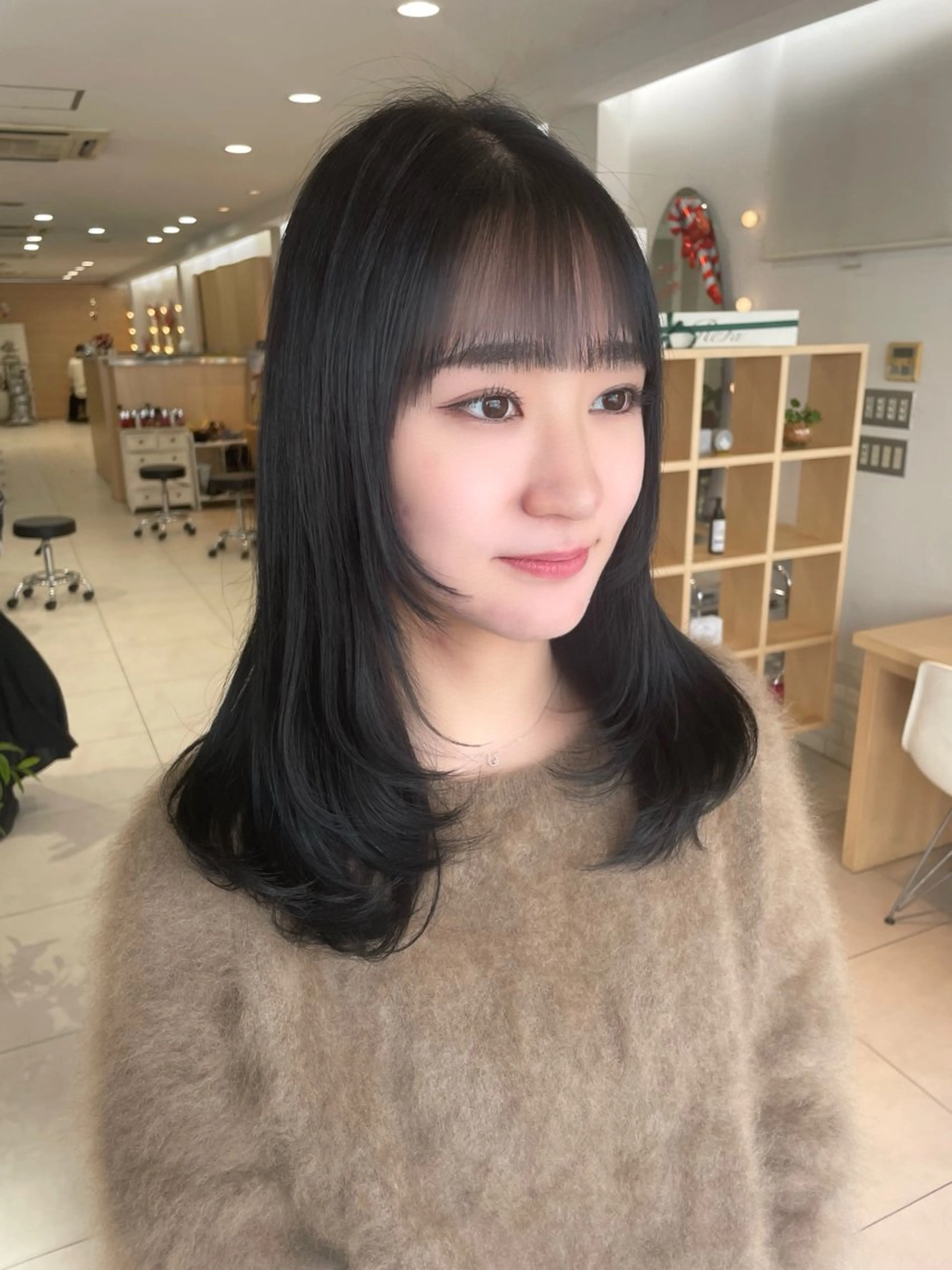 ロング 顔まわりレイヤー 姫カット 韓国風ヘア レイヤーカット ロング カット ヘアカラー トリートメント nuu 栄所属・🧸SAKI🎀 韓国レイヤー/栄のヘアスタイル