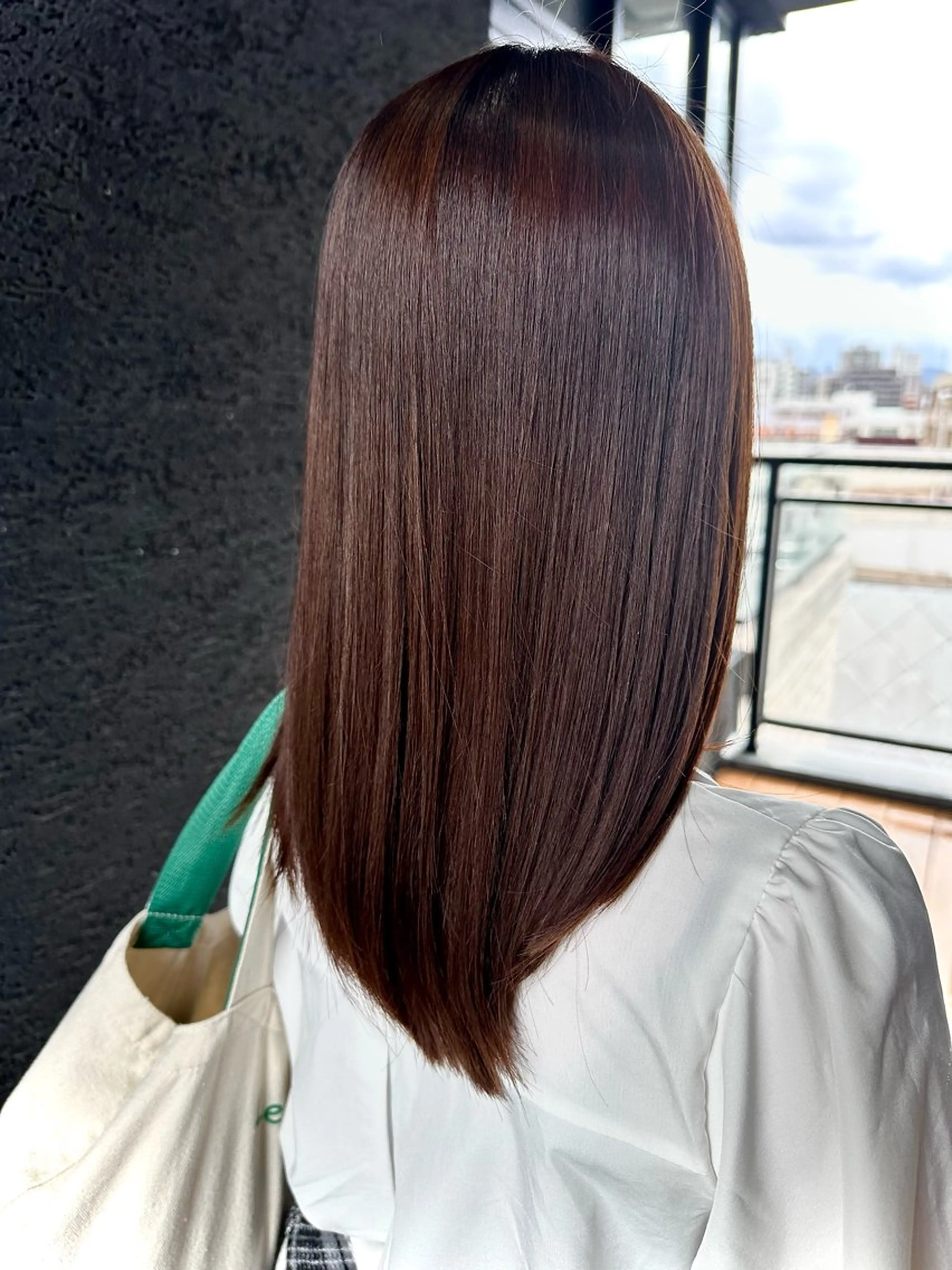 セミロング カット 縮毛矯正 トリートメント JYO 髪質改善専門家のヘアスタイル