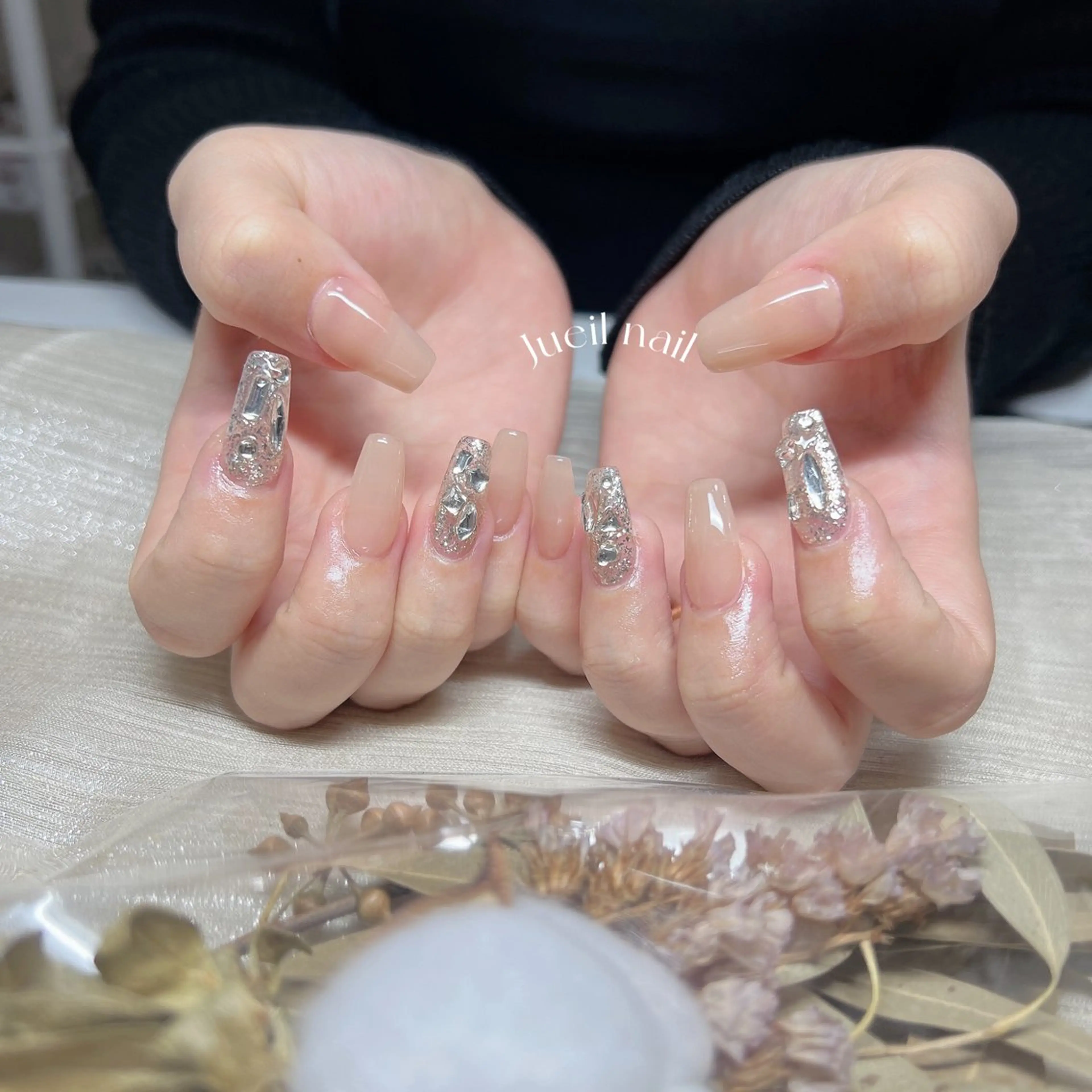 ネイル ハンドネイル KURE ISAKIのネイルデザイン