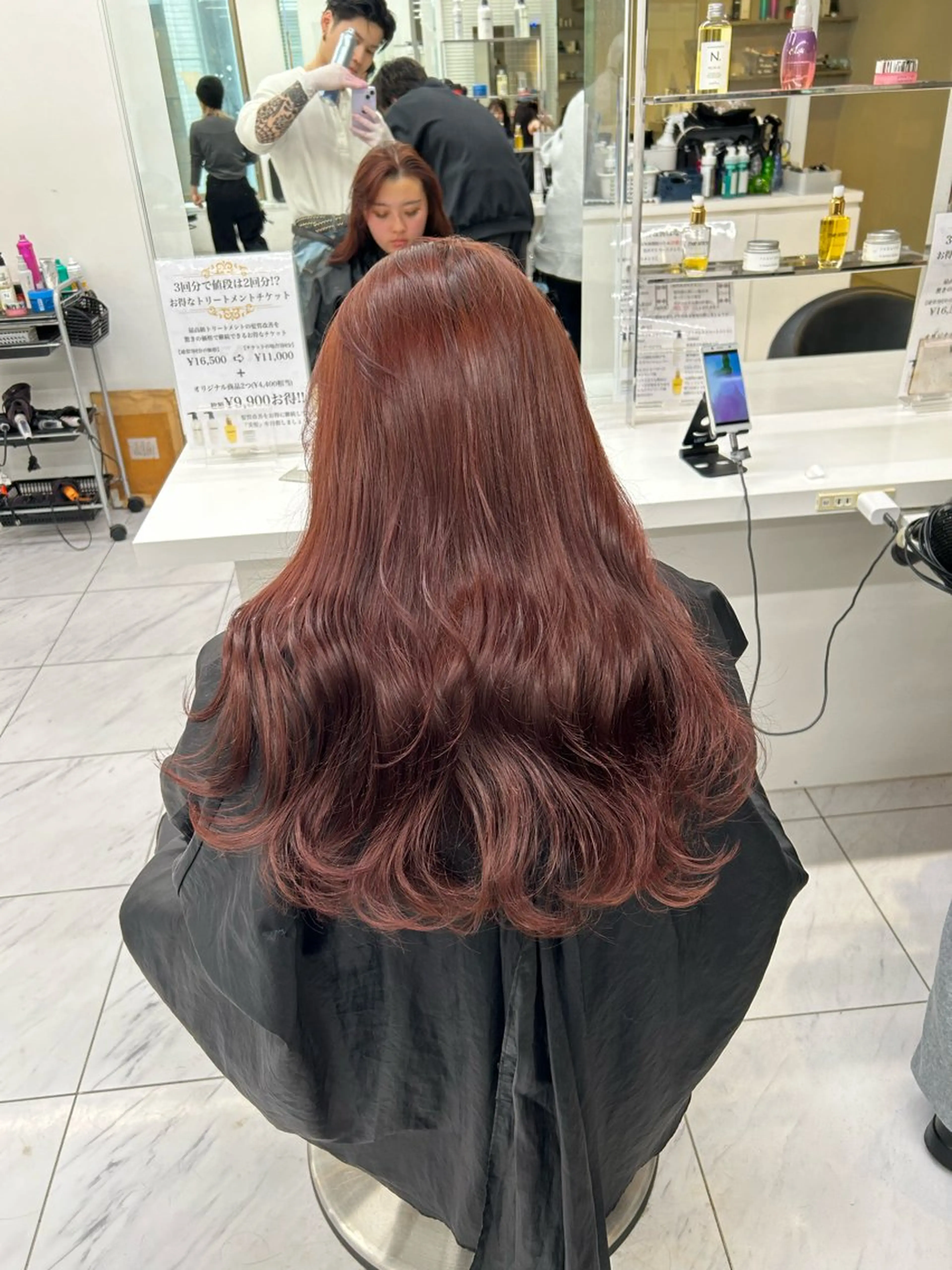 ロング カラー ヘアカラー トリートメント 韓国ヘア暗髪 ダブルカラーメンズ可のヘアスタイル
