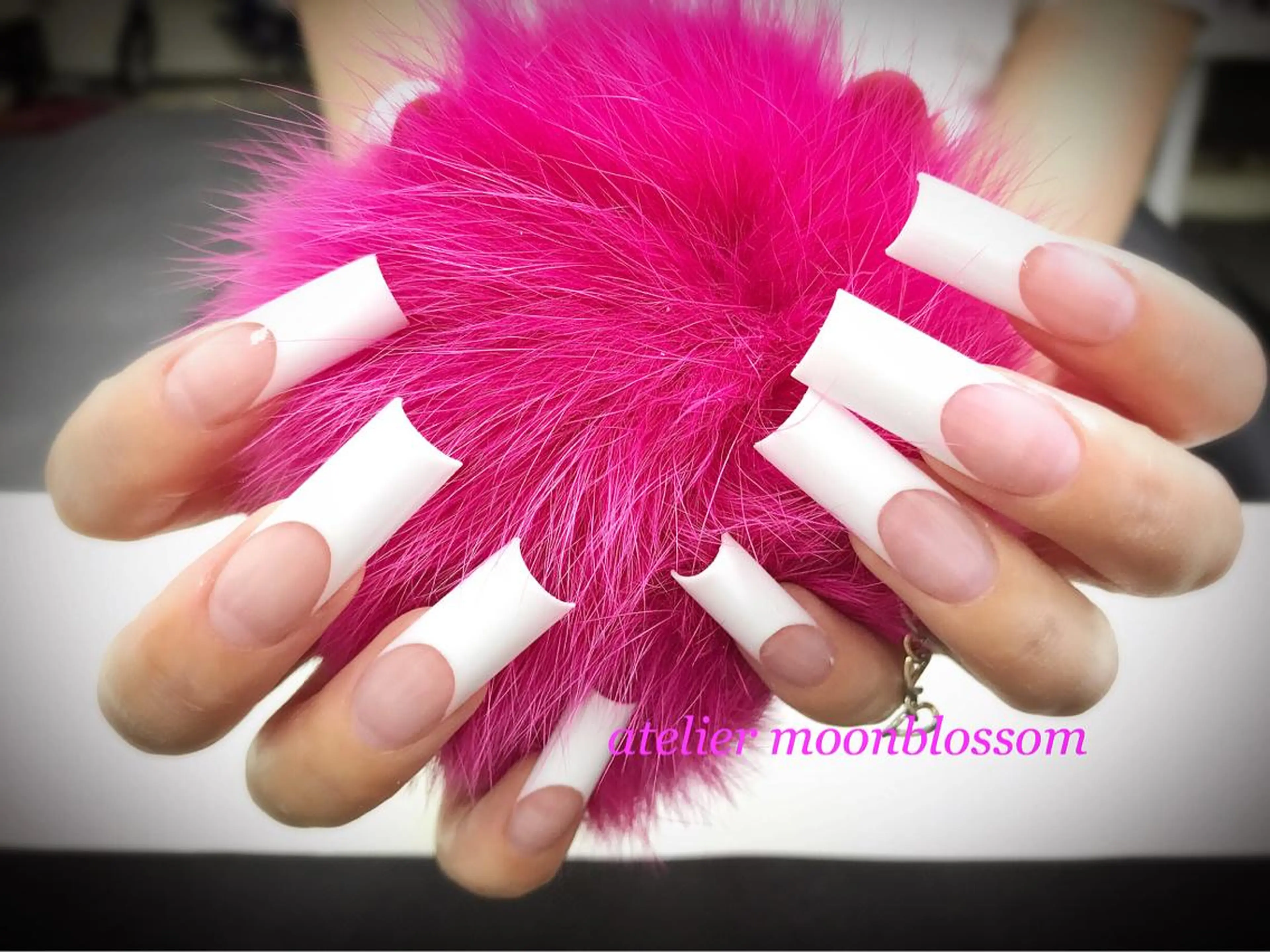 ロング ネイル アトリエ ムーンブロッサムのネイルデザイン