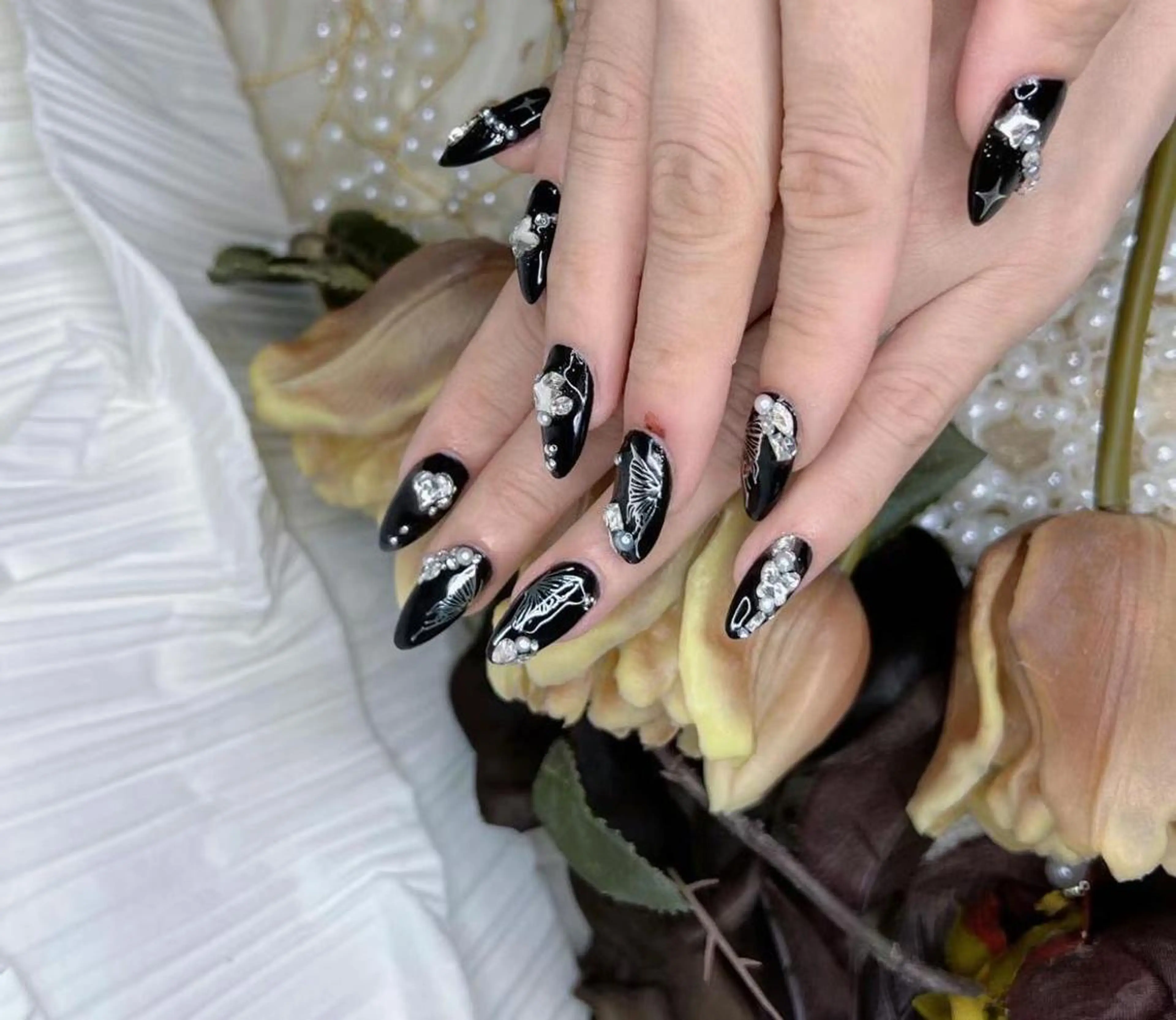 ネイル シルバー Babarla Nailのネイルデザイン