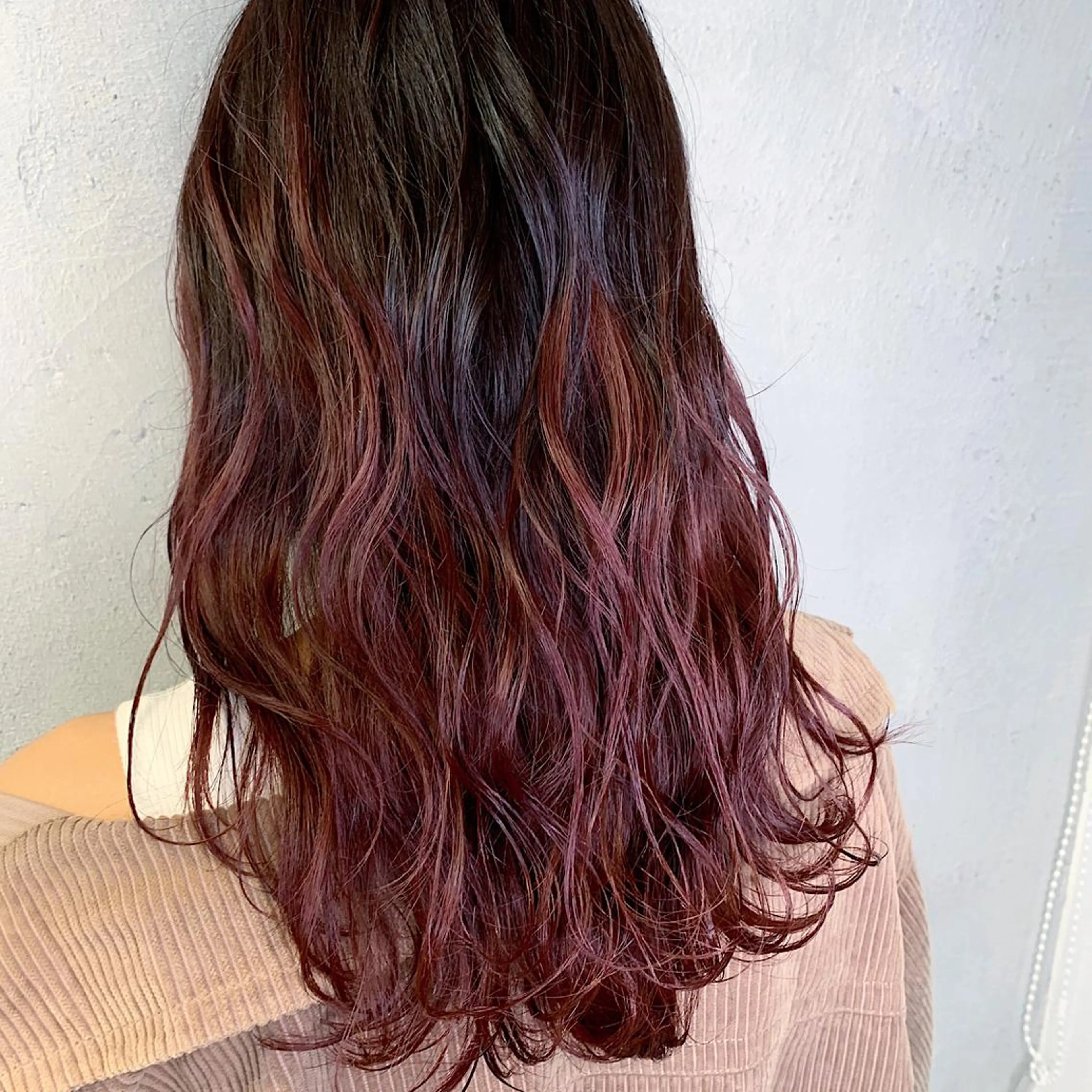 ロング カラー アディクシーカラー アッシュ アッシュグレー ベージュカラー ブリーチ サイドバング 🇰🇷沼田 拓斗のヘアスタイル