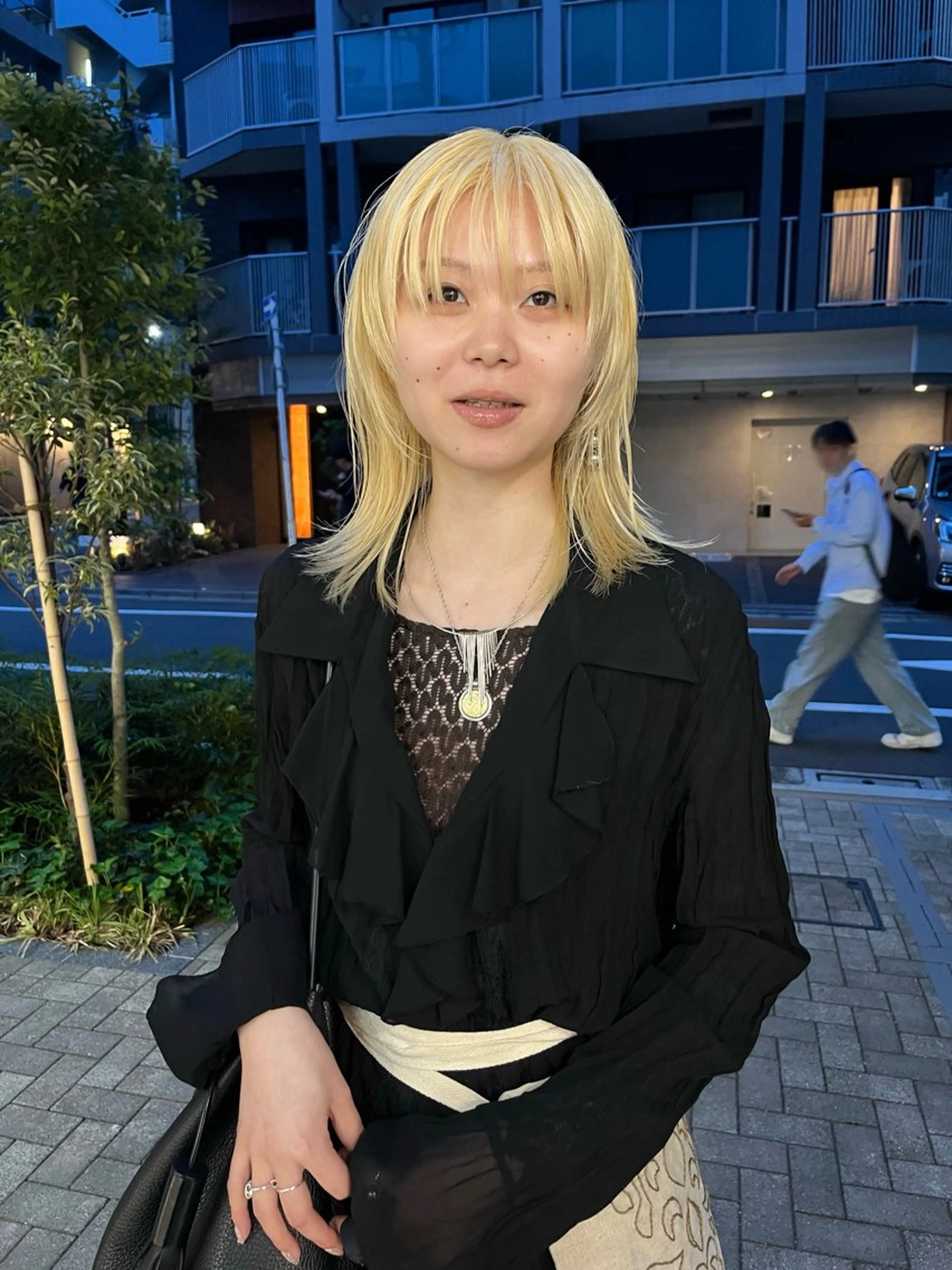 ミディアム カラー カット ヘアカラー NOUN所属・eri kinjoのヘアスタイル