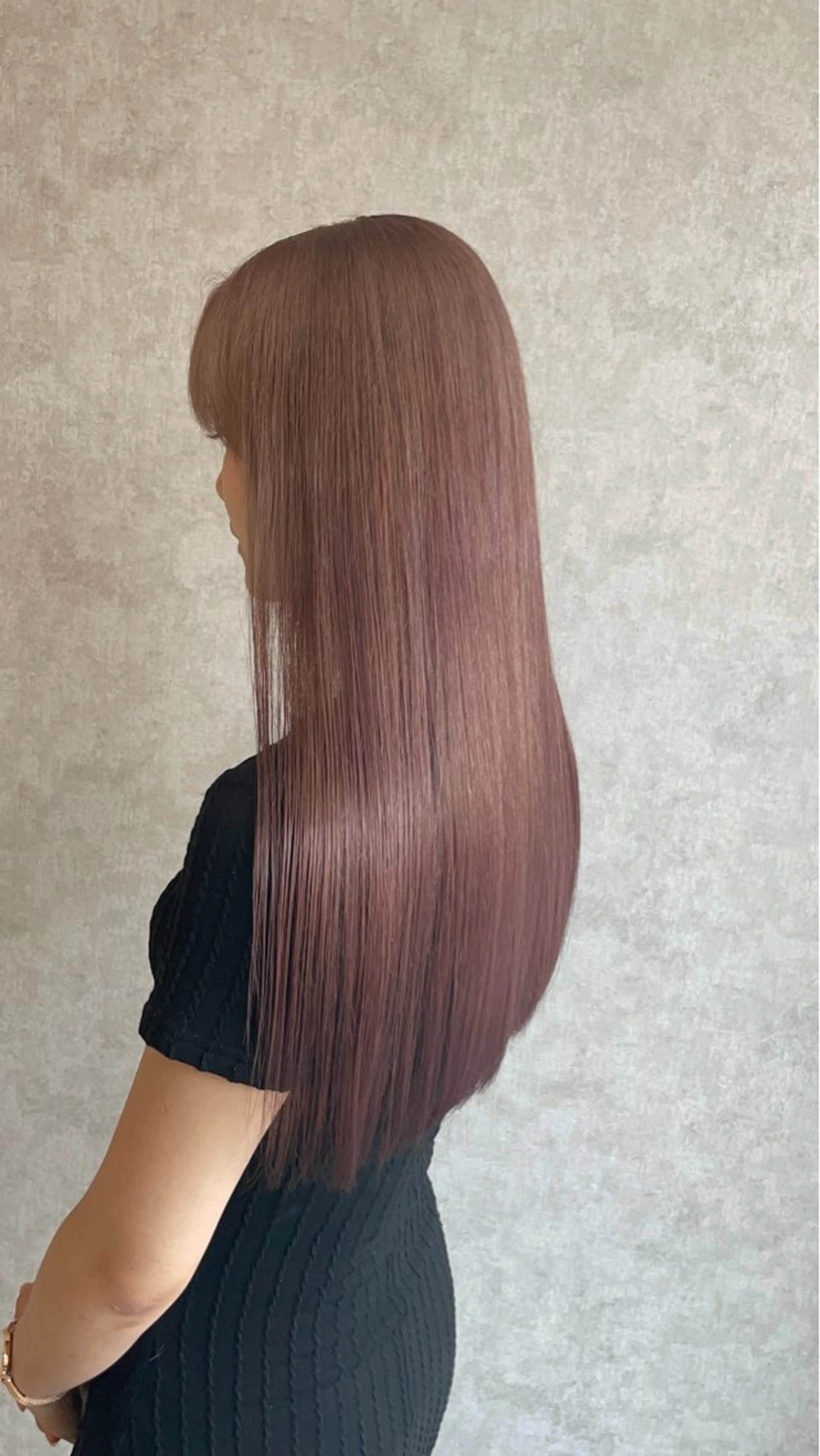 ロング カラー ヘアカラー 興梠 莉桜のヘアスタイル
