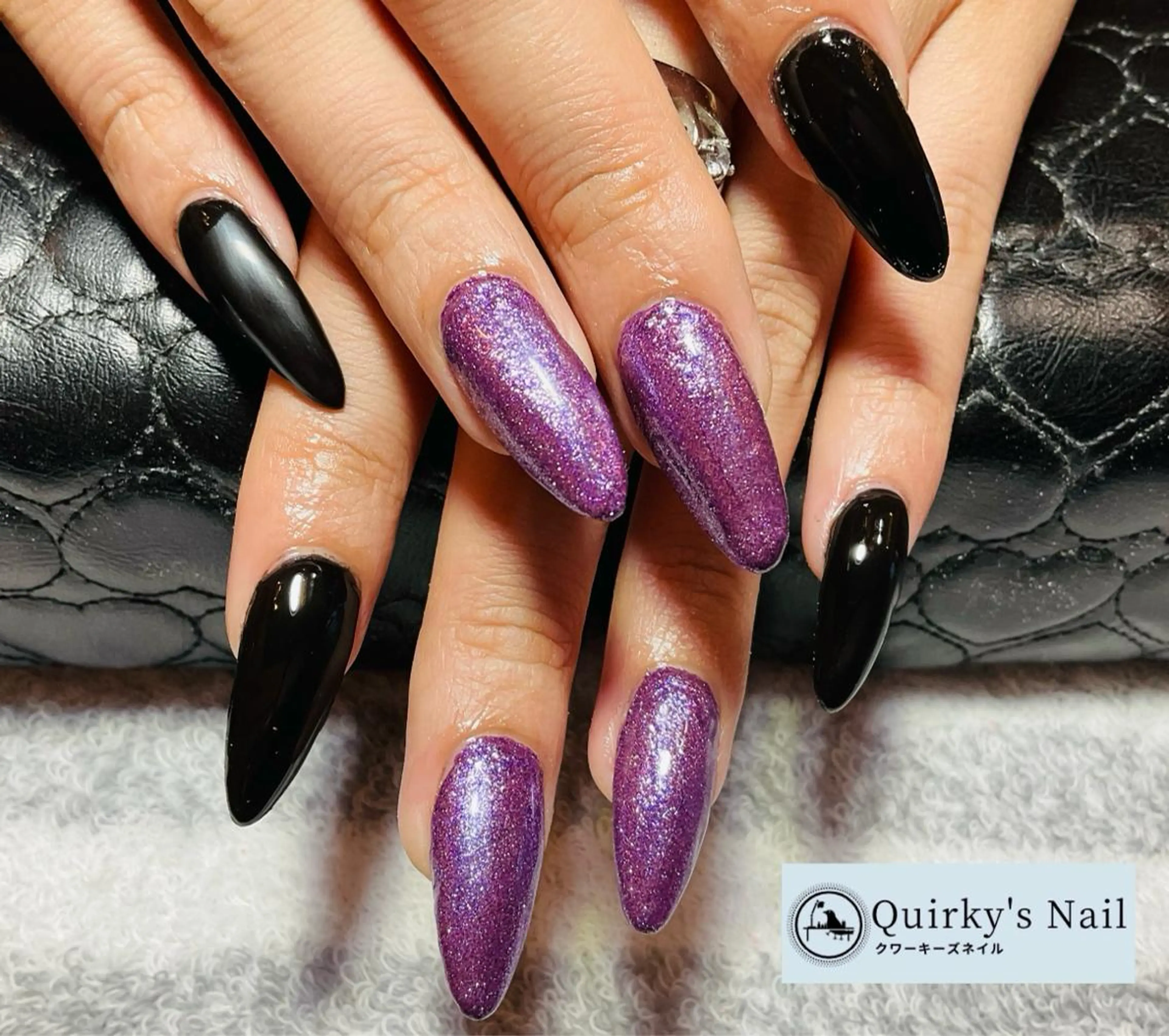 ネイル アートネイル ジェルネイル グラデーション ホログラムネイル キラキラネイル Quirky's Nail【栄店】のネイルデザイン