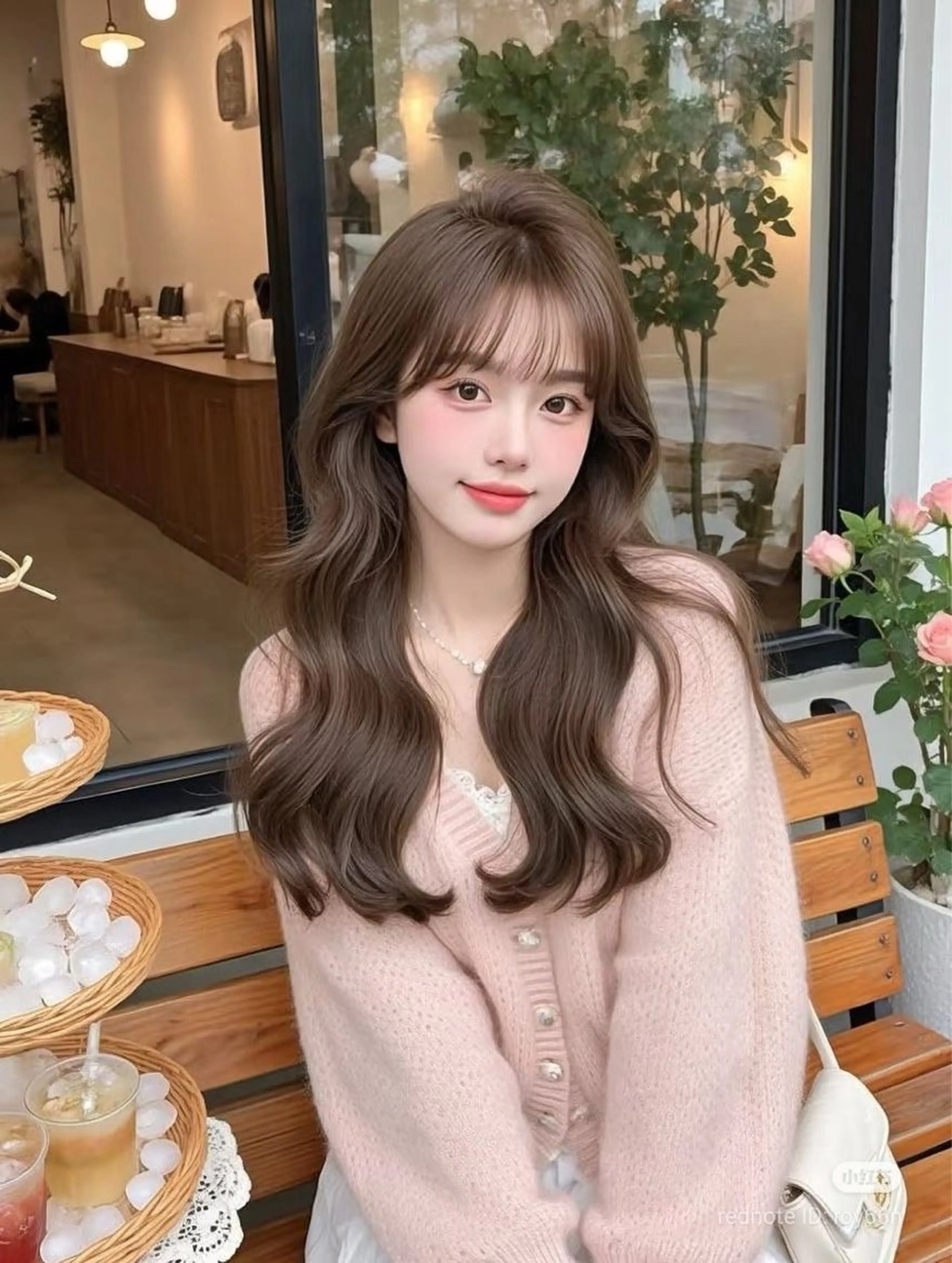 ミディアム カラー ヘアアレンジ ベージュカラー 黒髪 ブリーチ ブルーカラー ブルーブラック カット ヘアカラー トリートメント ヘッドスパ ヘアセット 韓国トレンドの 達人♡のヘアスタイル
