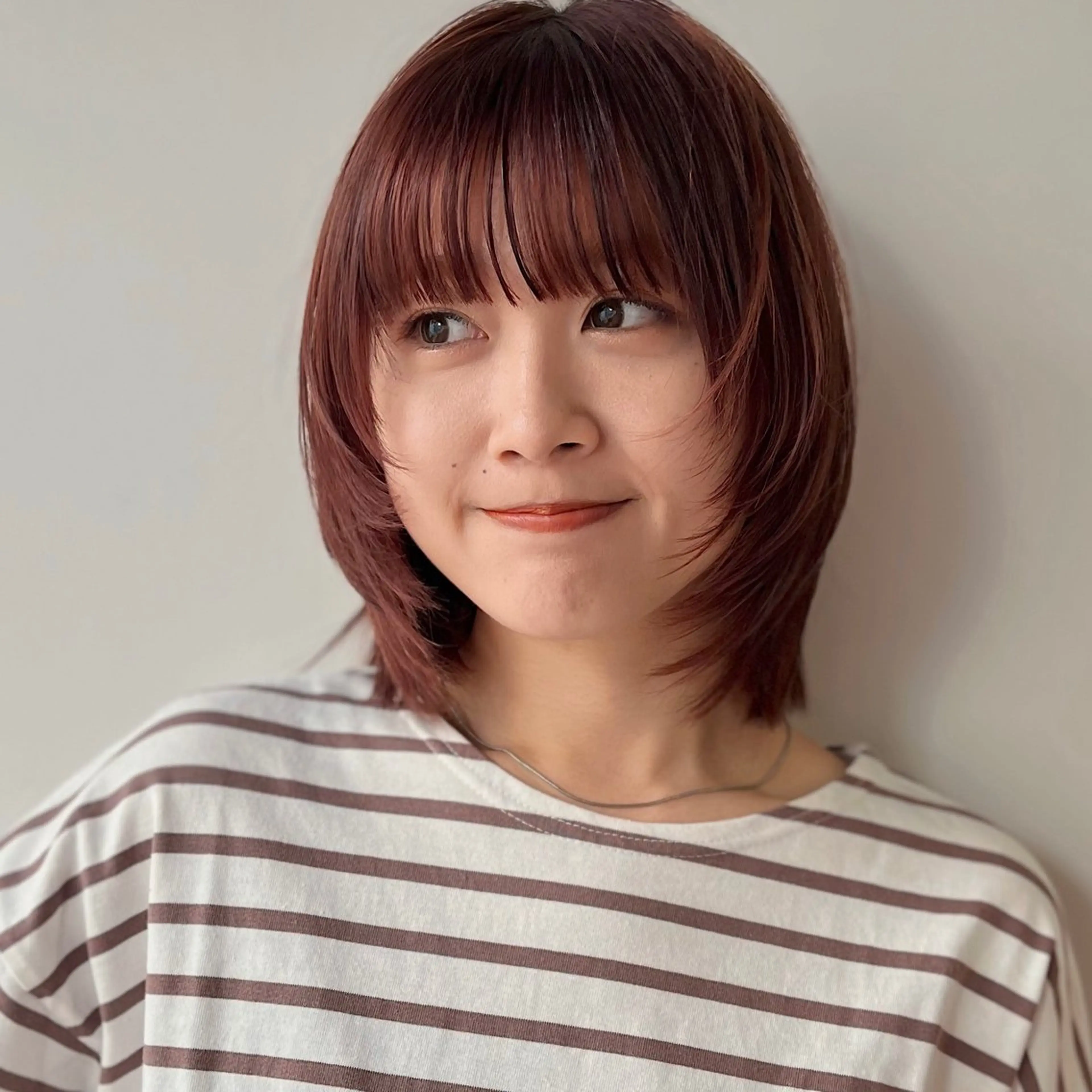 ショート カラー ブラウンカラー レッドカラー レッドブラウン ボブ レイヤーカット あやめ【顔まわり/レ イヤー/柔らかカラ】のヘアスタイル
