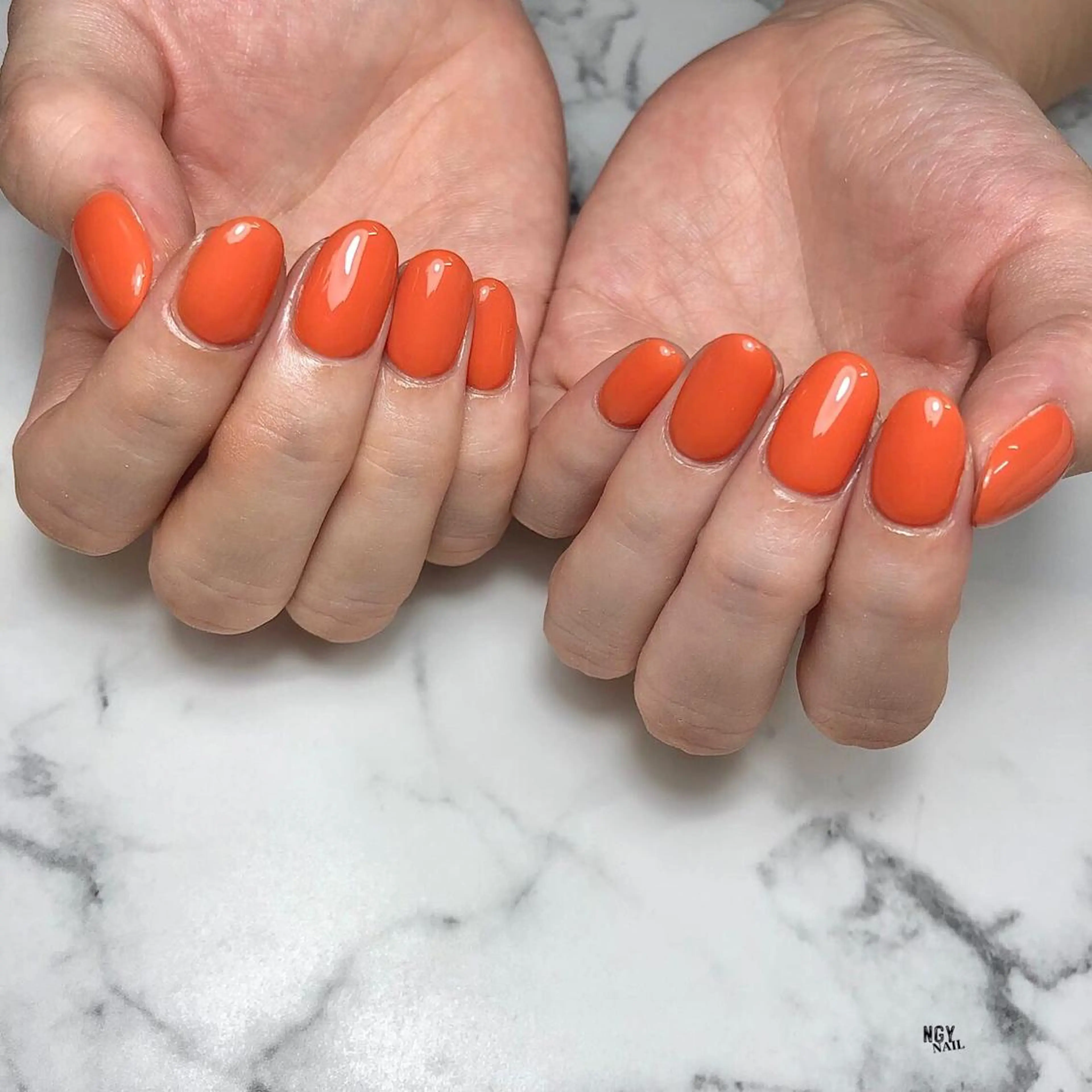 ネイル ジェルネイル ワンカラーネイル オレンジ パラジェル ショートネイル ハンドネイル NAIL NOWのネイルデザイン