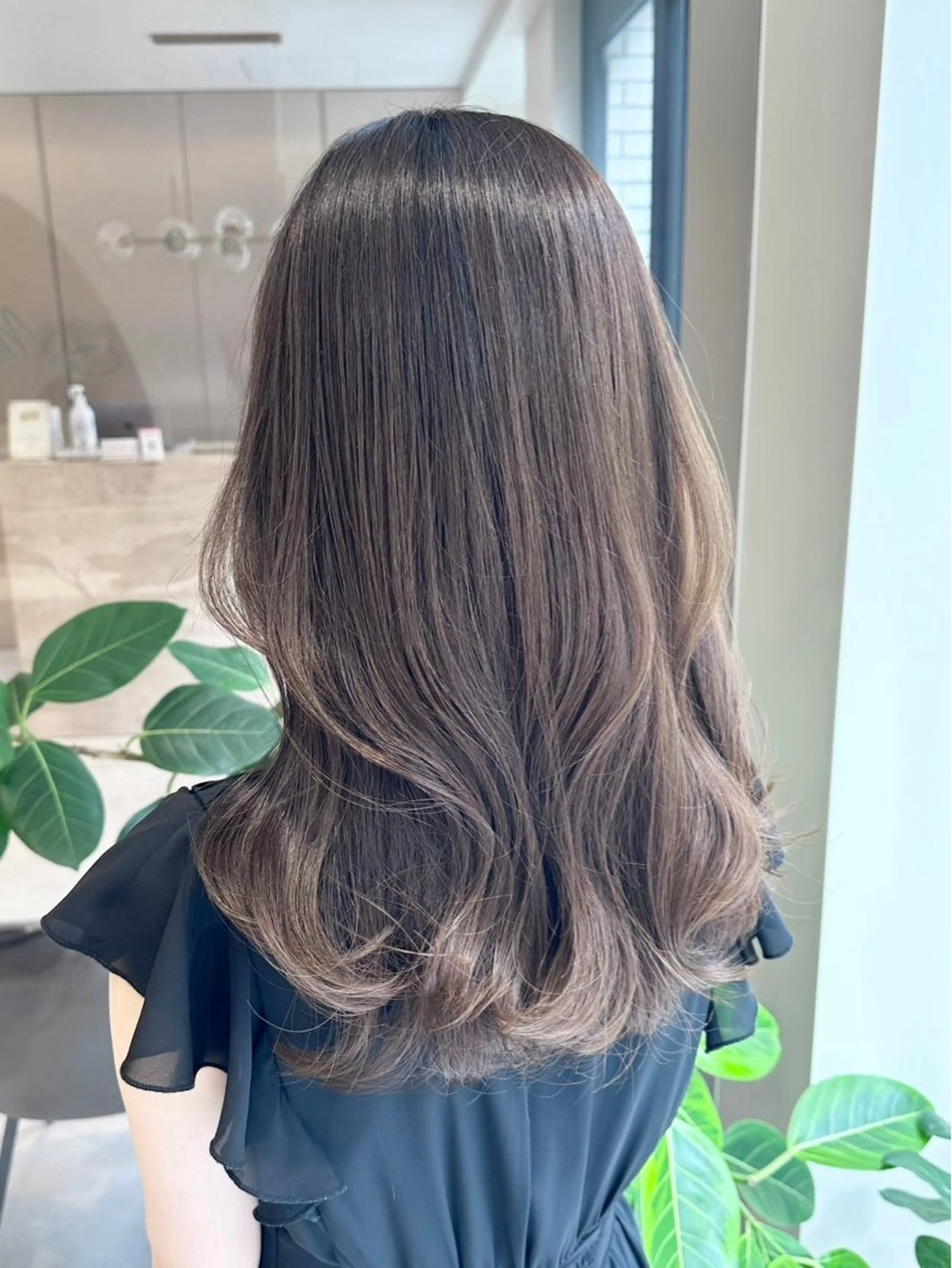 ロング カラー ベージュカラー イルミナカラー シアーベージュ カット ヘアカラー トリートメント ブリーチなしダブル カラー🧸🐺陽介のヘアスタイル