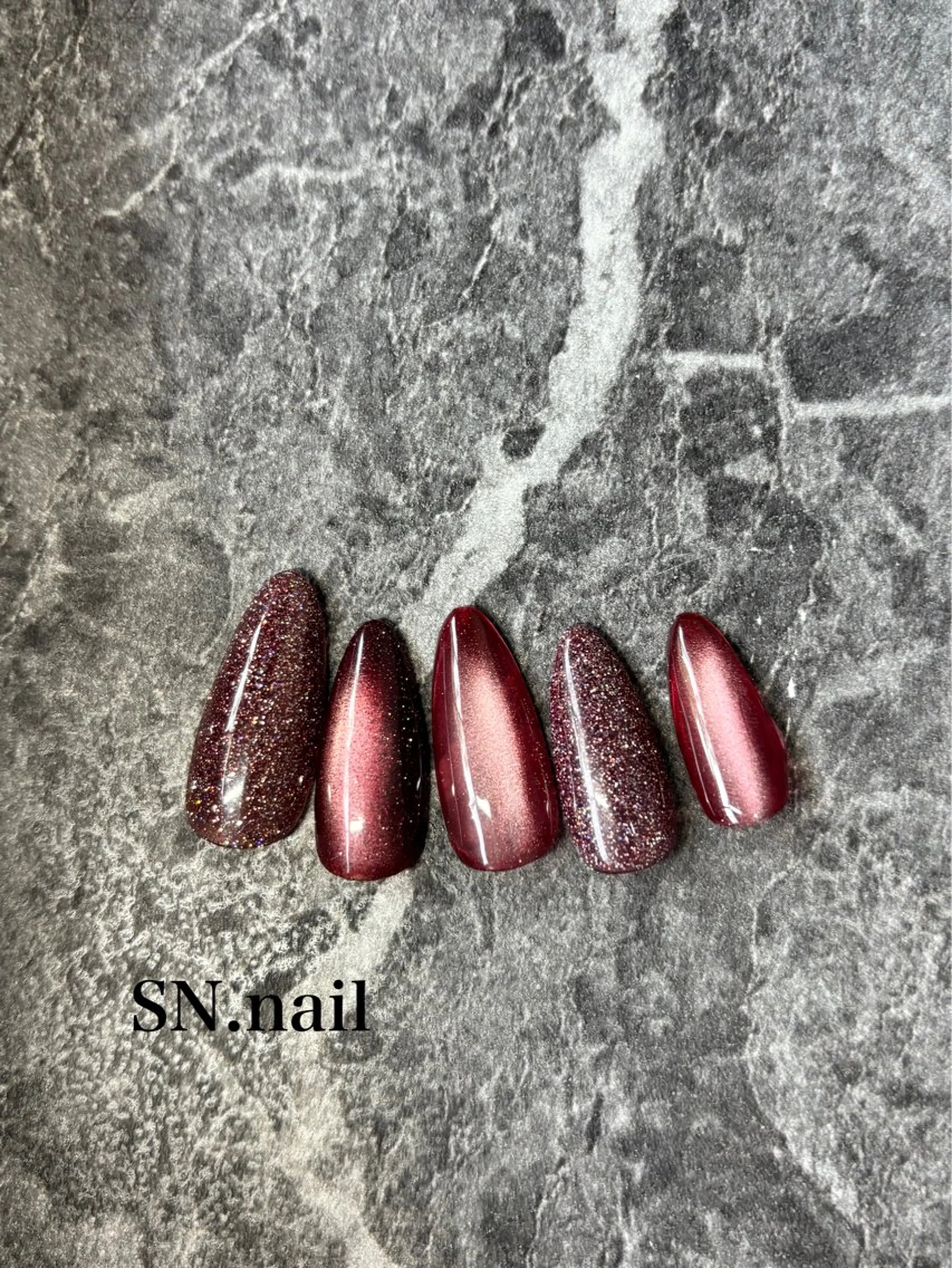 ネイル フラッシュネイル フラッシュマグ マグネットネイル ハンドネイル SN.nail所属・SN. nailのネイルデザイン