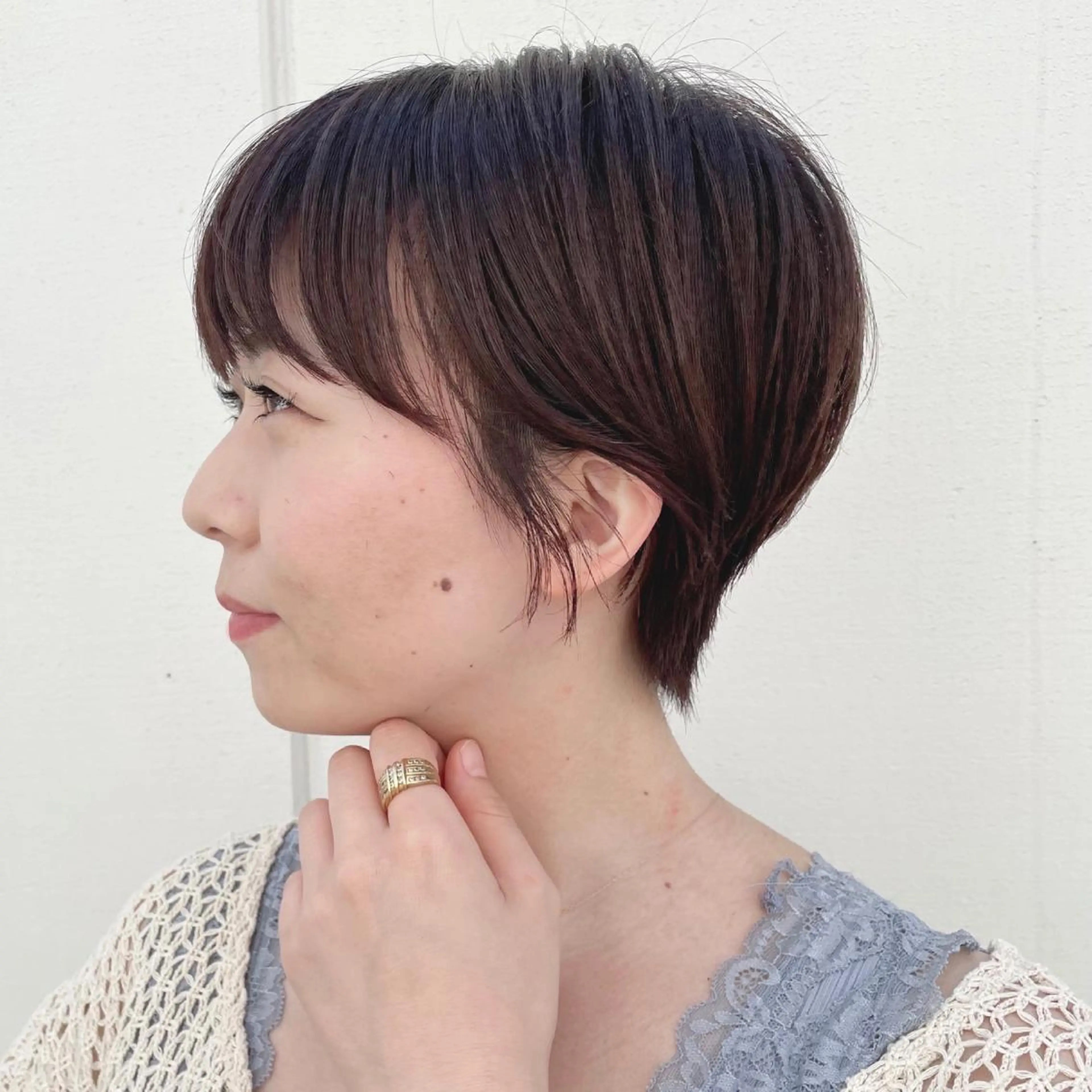 ショート パーソナルカラー 藤本夢のヘアスタイル