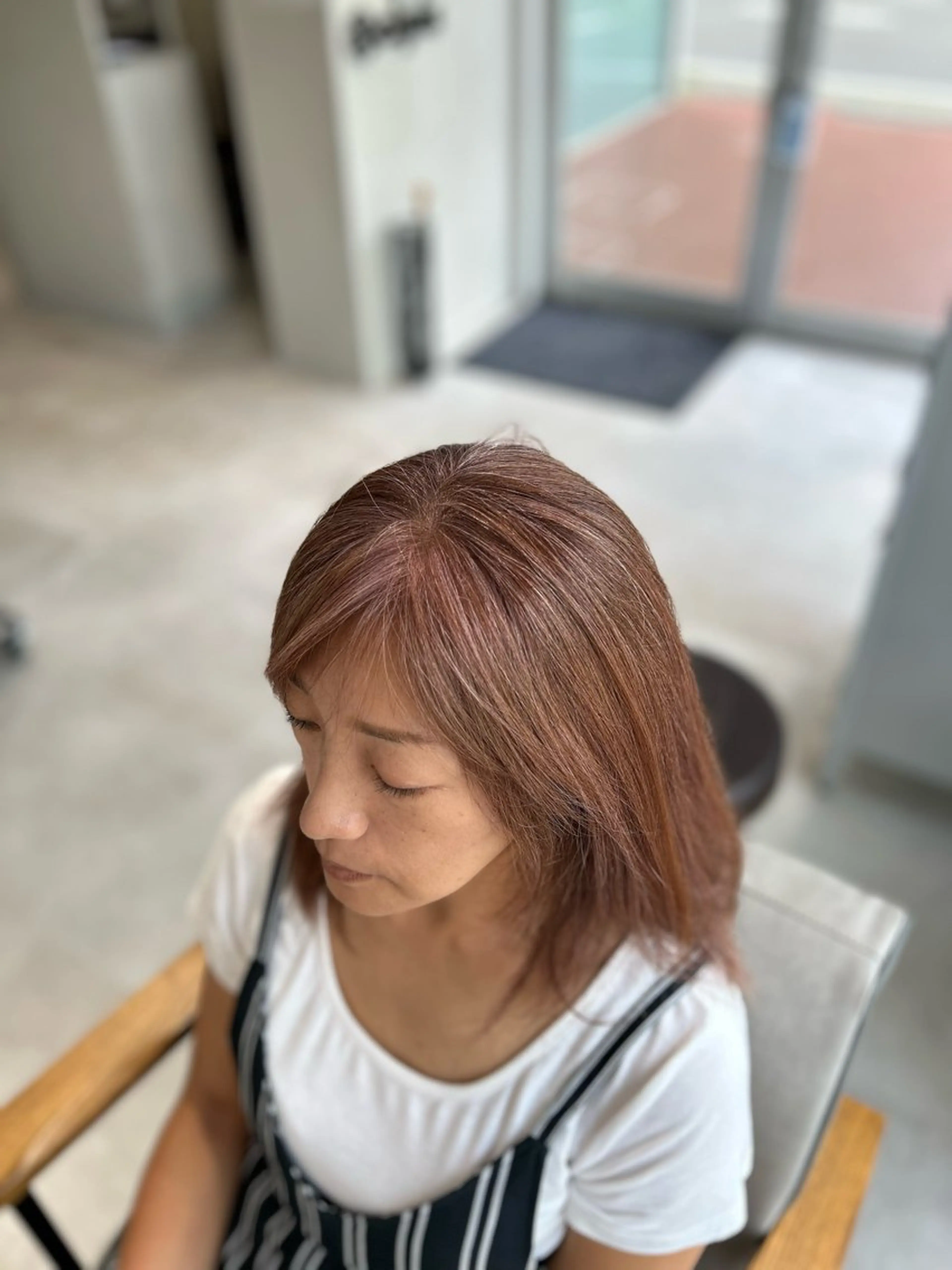 白髪でお悩みの方🤔💭カット➕白髪ぼかし➕髪質改善トリートメント👍3週間で気になる白髪を気になりずらくします👀の写真