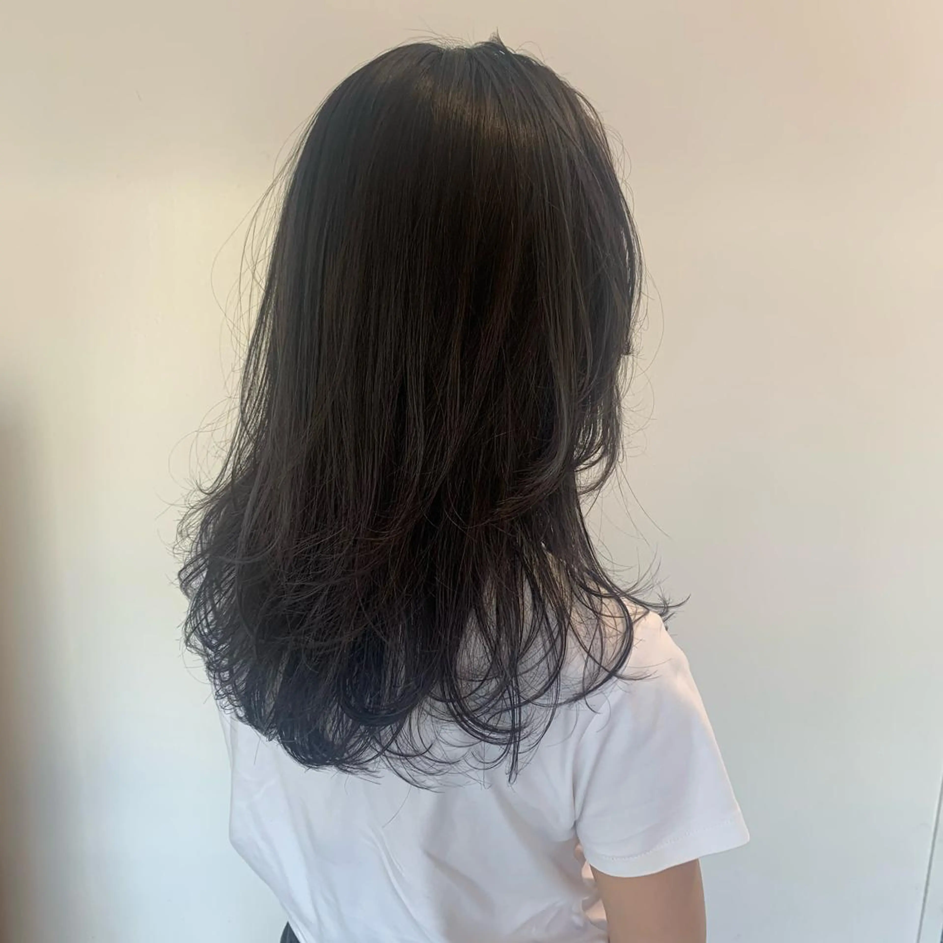ミディアム BAGLE所属・末次 史奈のヘアスタイル