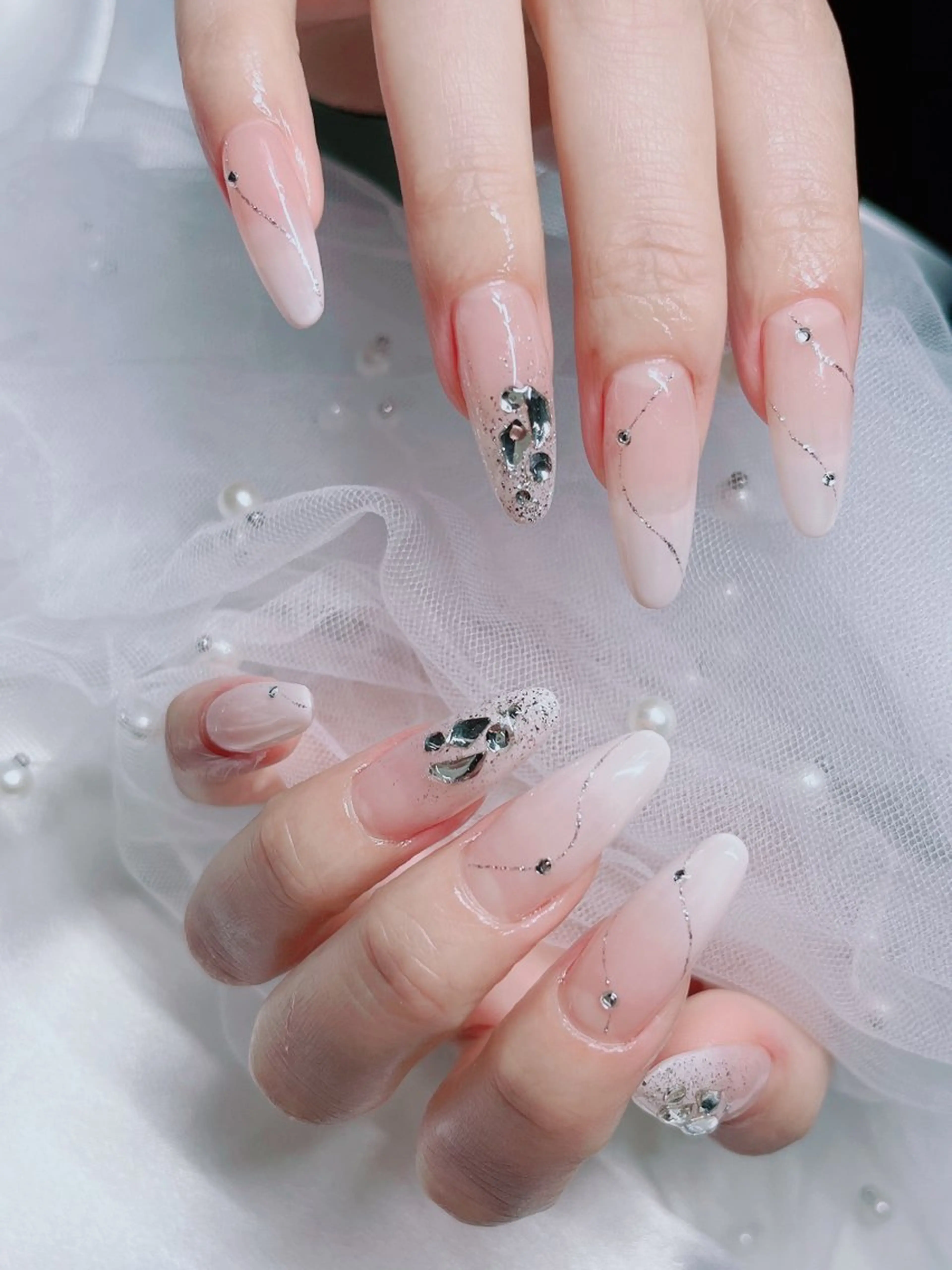 ネイル Cutil Nailsalon所属・Cutil. Nail🌈のネイルデザイン