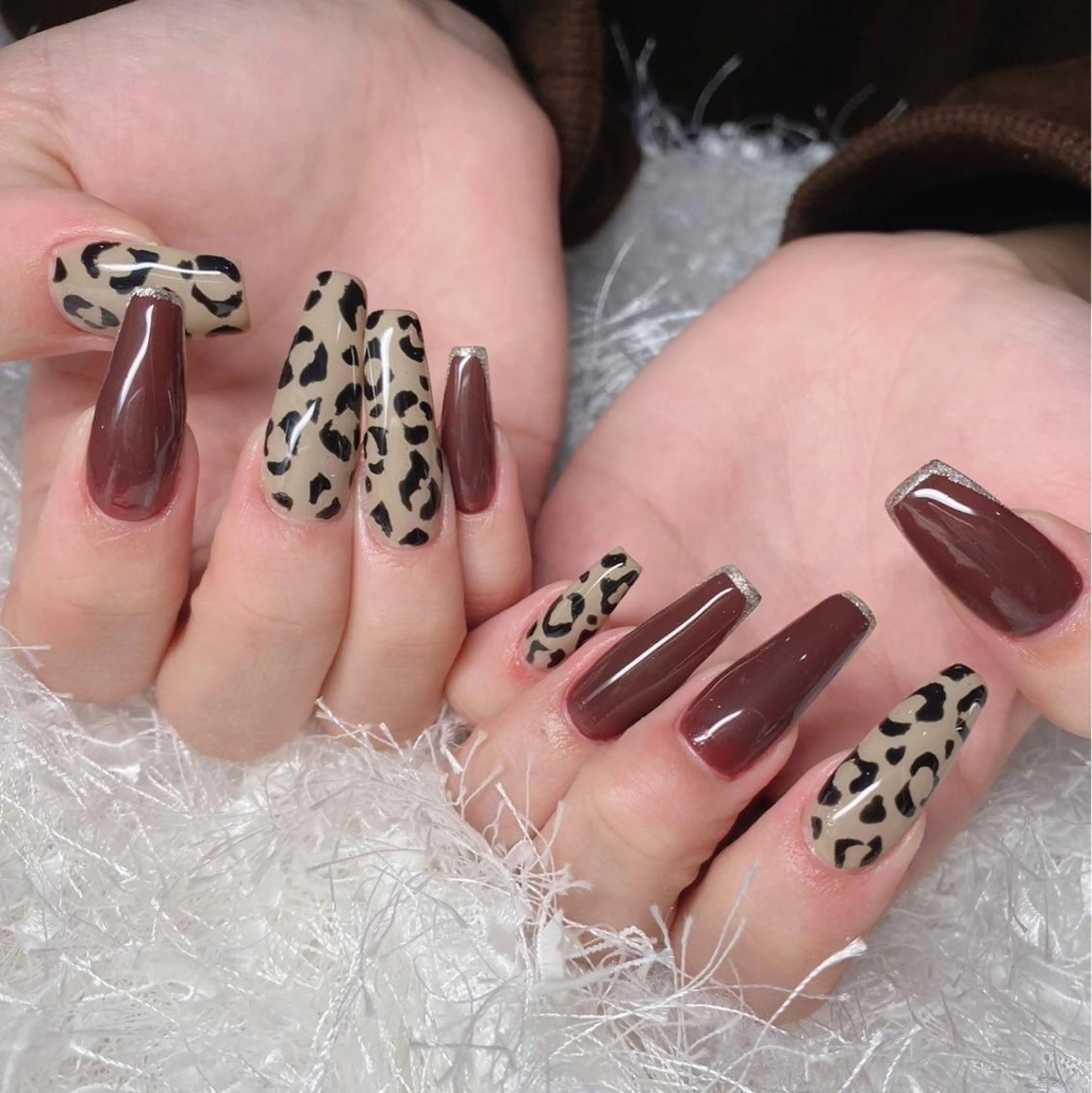 ネイル アニマル柄 オーロラネイル 長さ出し フレンチネイル ジェルネイル ハンドネイル Nail&eye Belire 新宿のネイルデザイン