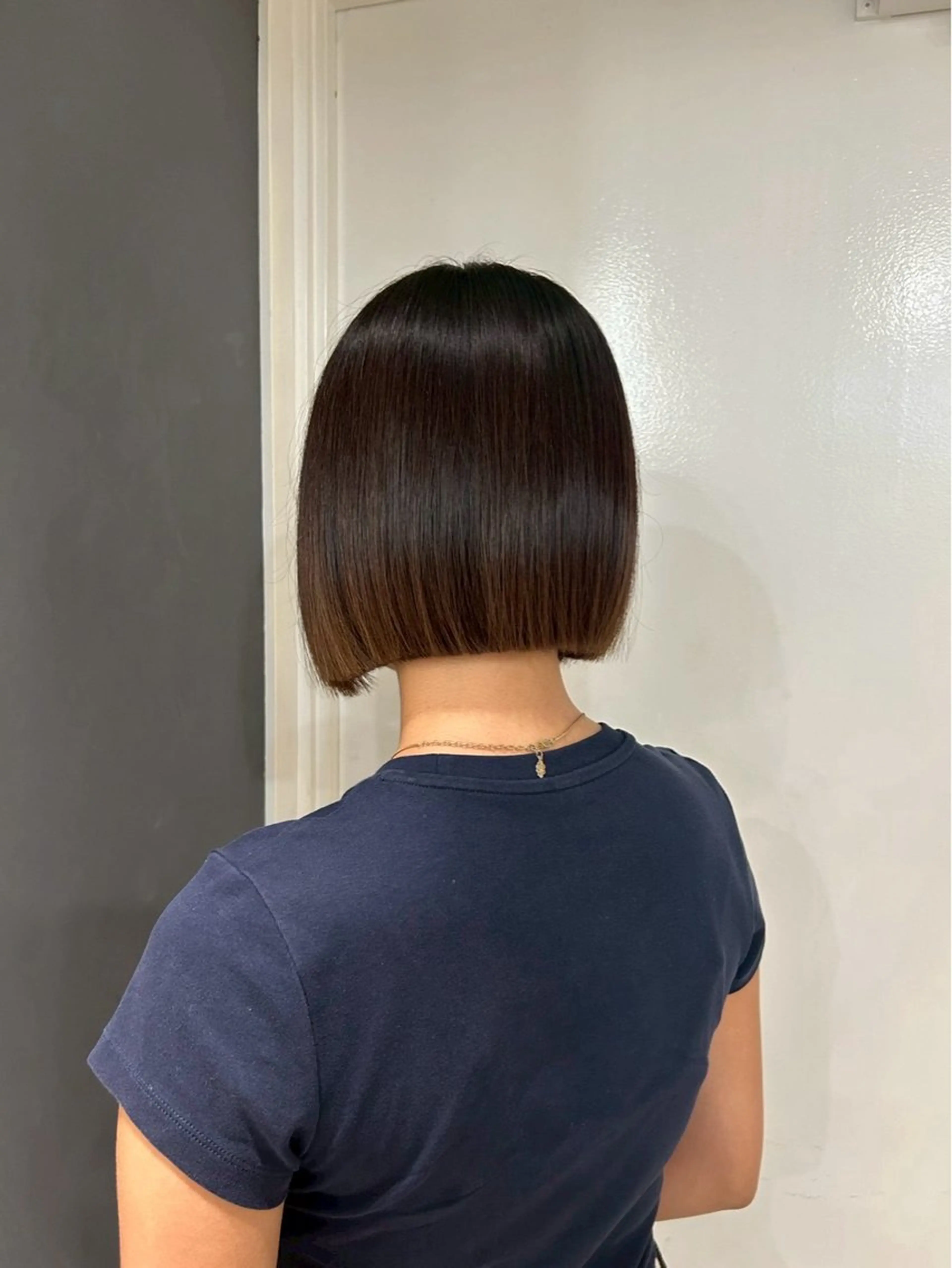 カットカラーモデル 小笹花純のヘアスタイル