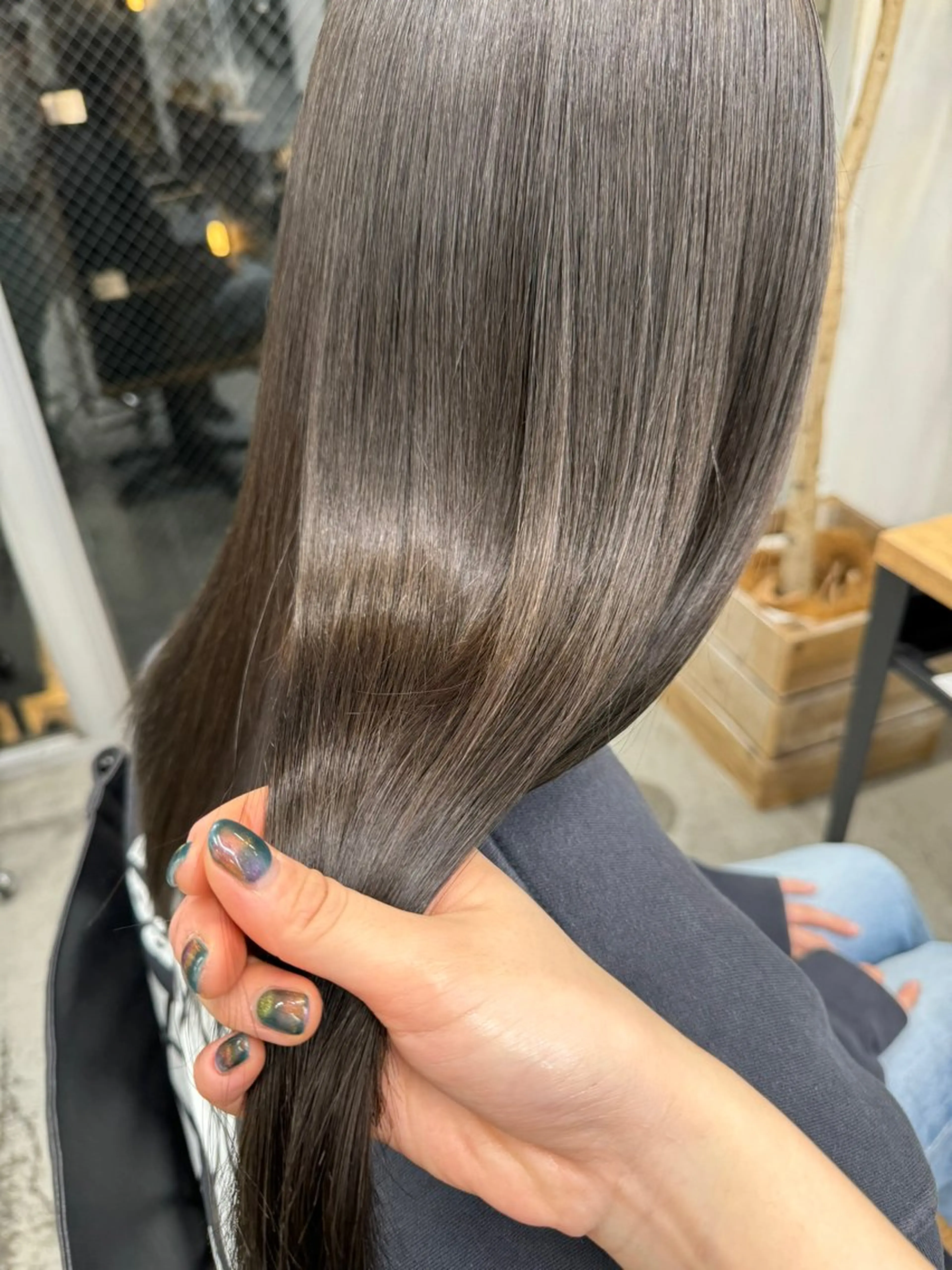 ミディアム カラー アッシュ ベージュカラー グレージュ ハイトーンカラー ラベンダーカラー カット トリートメント Rico / bob/グレージュのヘアスタイル