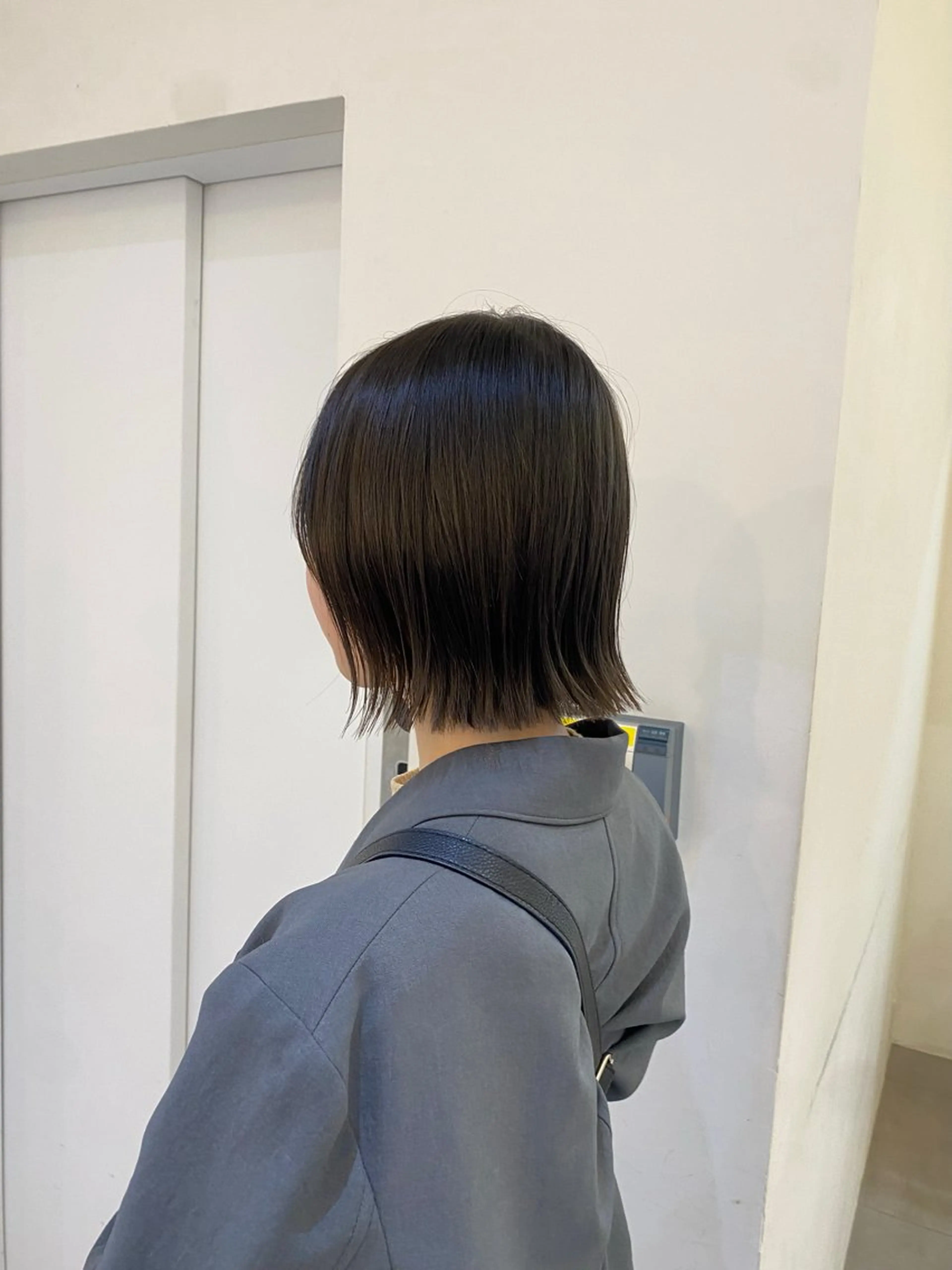 ショート カット nok所属・レイヤー/ベージュ/ どますず🌺のヘアスタイル