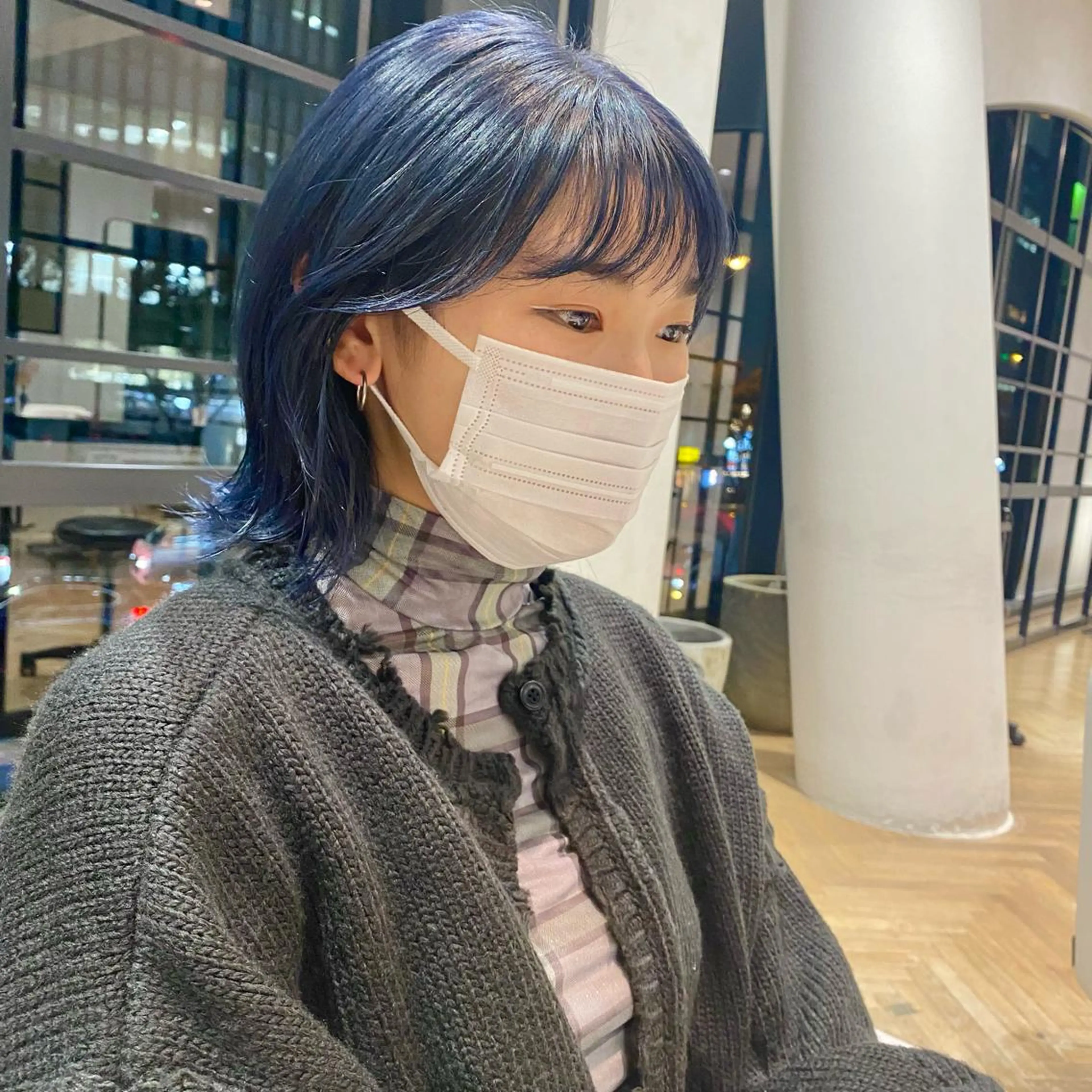 カラー 黒髪 ブルーカラー ブルーブラック ダブルカラー 増井 彩乃のヘアスタイル