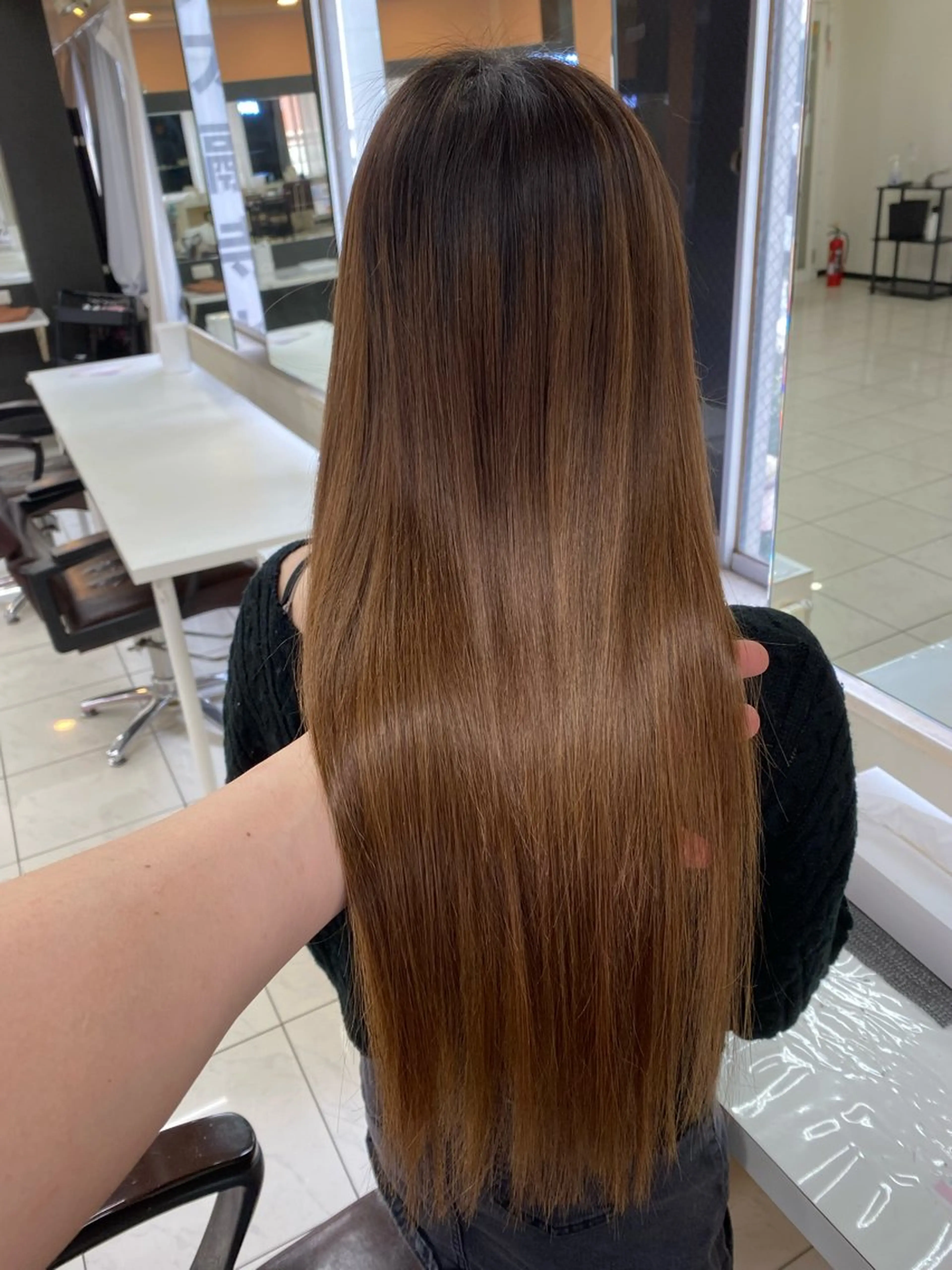 ロング ヘアカラー エクステ KAZU TACKYのヘアスタイル