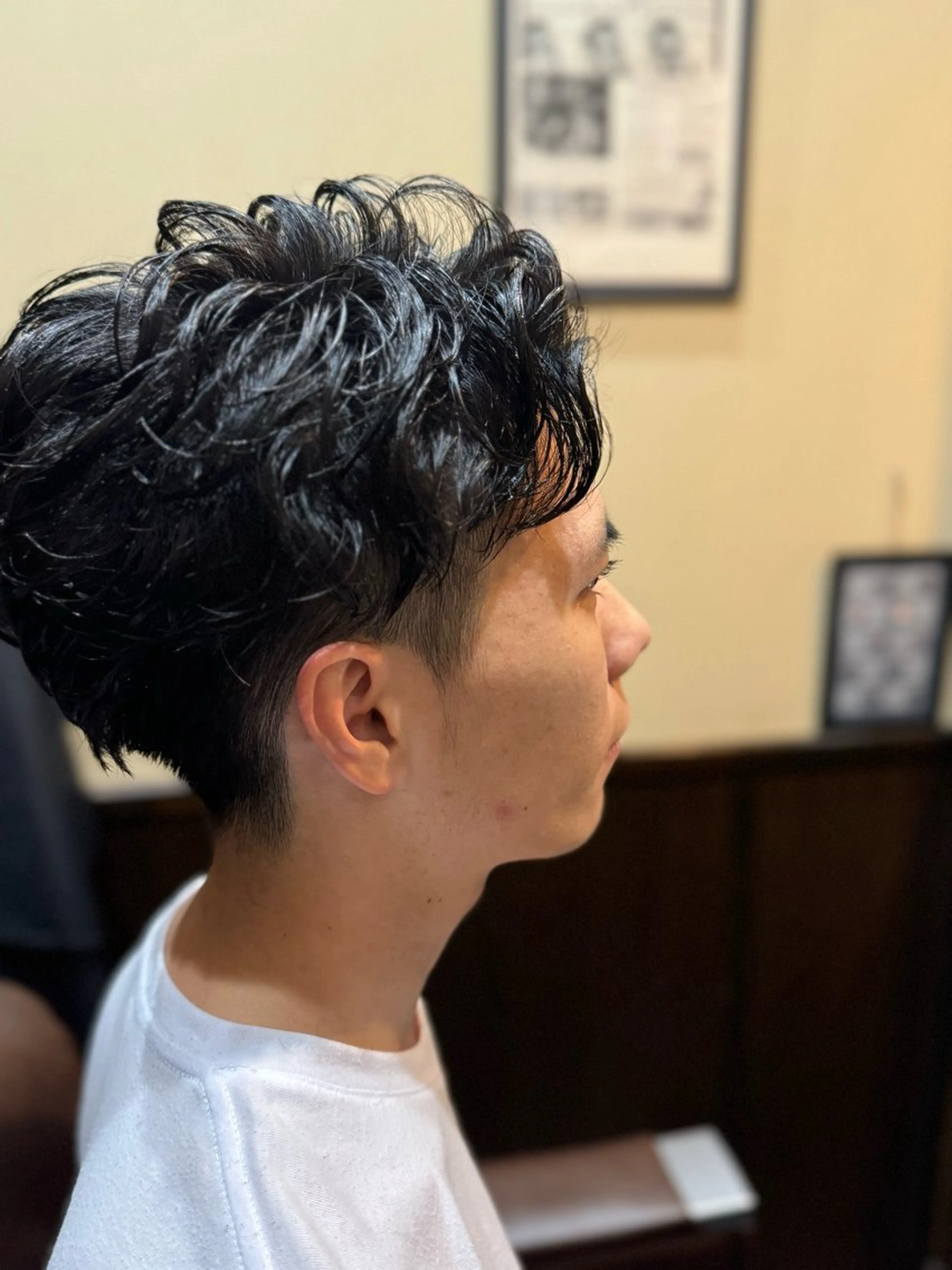 ミディアム パーマ ヒロ銀座バーバーショップ名古屋本店所属・小島 優奈のヘアスタイル