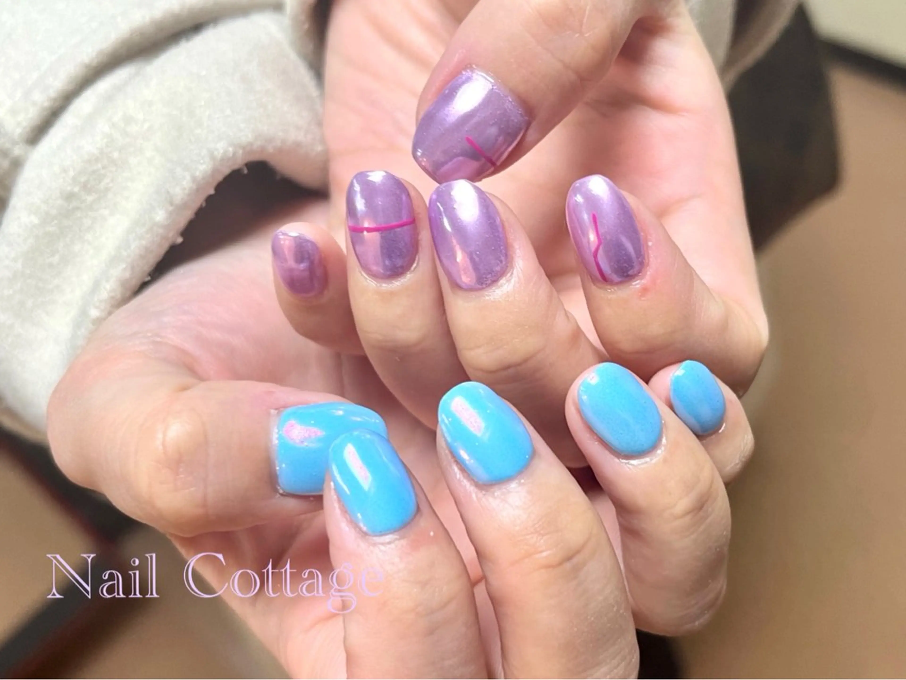 ネイル オーロラネイル ミラーネイル Nail cottageのネイルデザイン