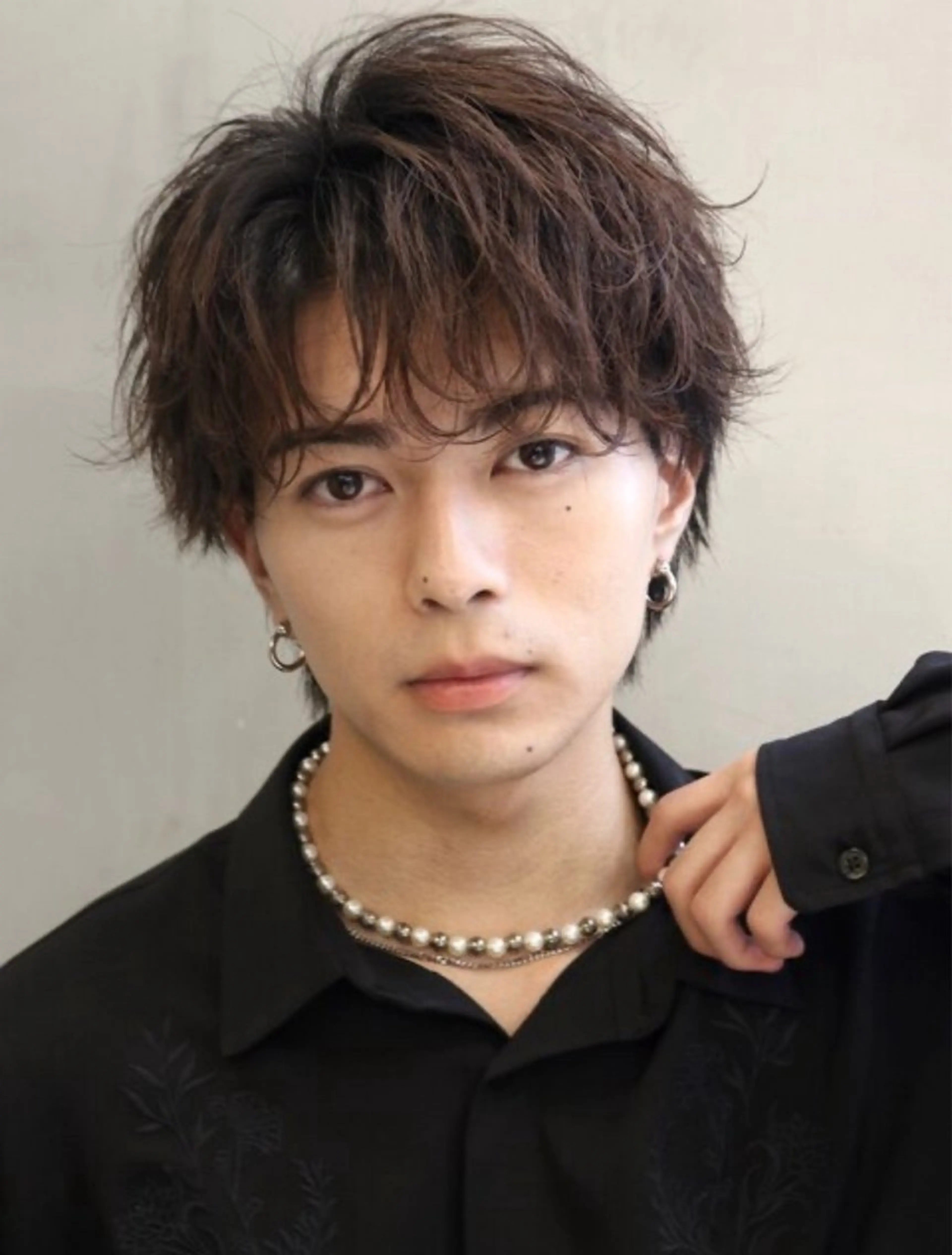 ミディアム メンズ ミディアムパーマ マッシュ メンズパーマ メンズサロンKUROT熊本所属・橋本 俊哉のヘアスタイル