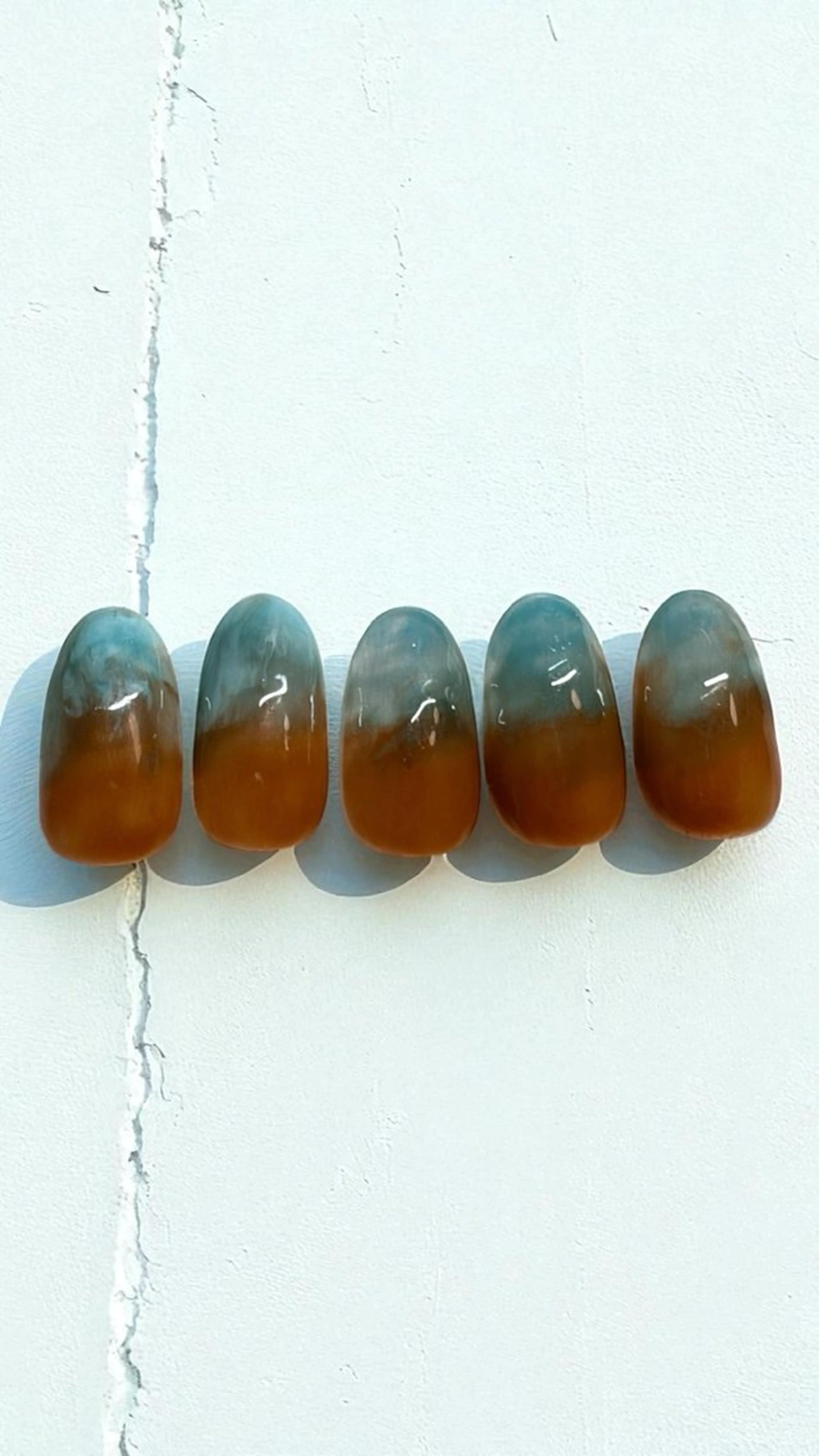 ネイル ジェルネイル ハードジェル ハンドネイル ハンドケア nail salon　Natural Cure所属・平井 彩香のネイルデザイン