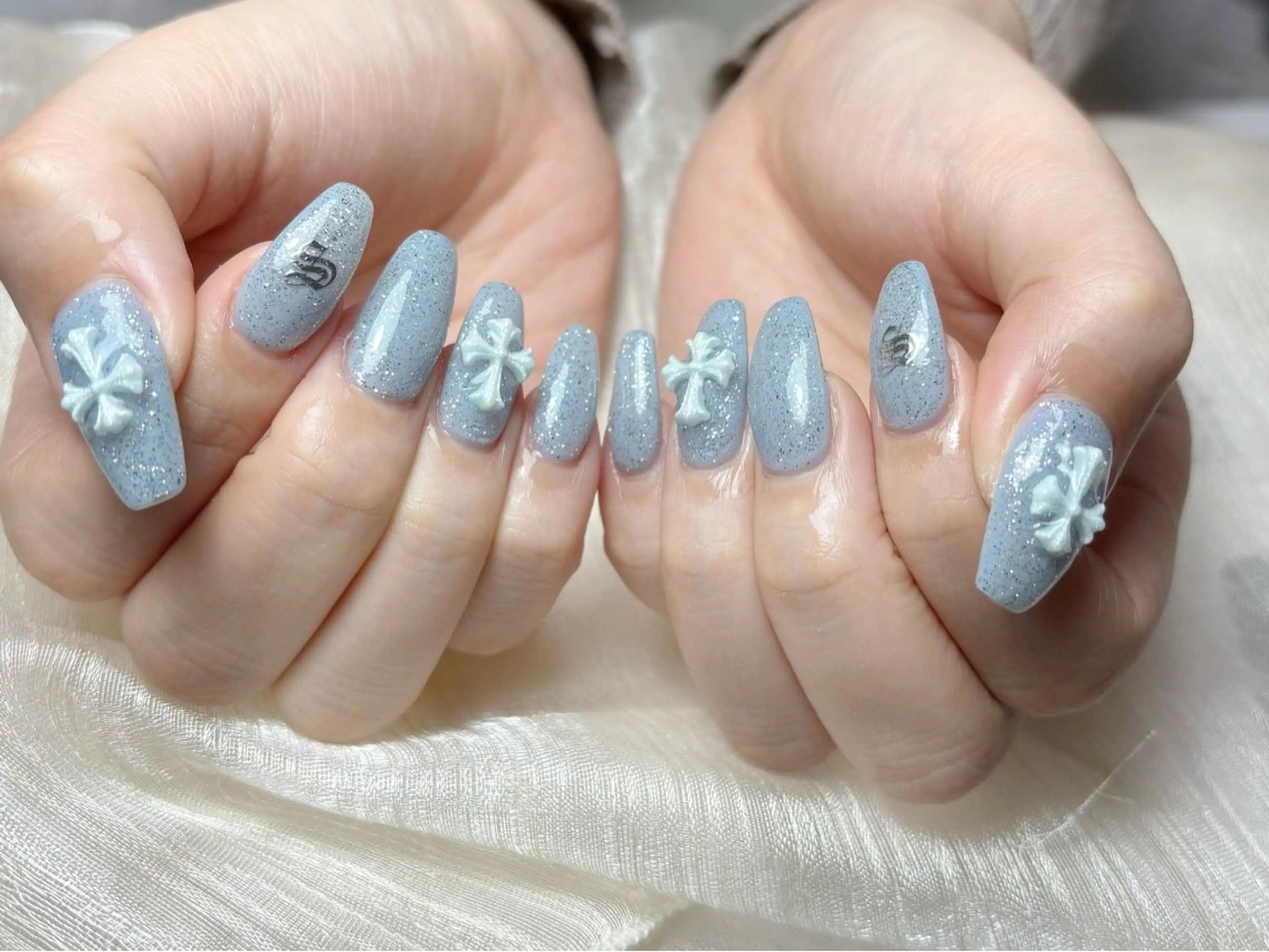 ネイル オーロラネイル チークネイル フレンチネイル ジェルネイル ガラスフレンチ ハンドネイル Nail Jolie所属・Nail Jolieのネイルデザイン