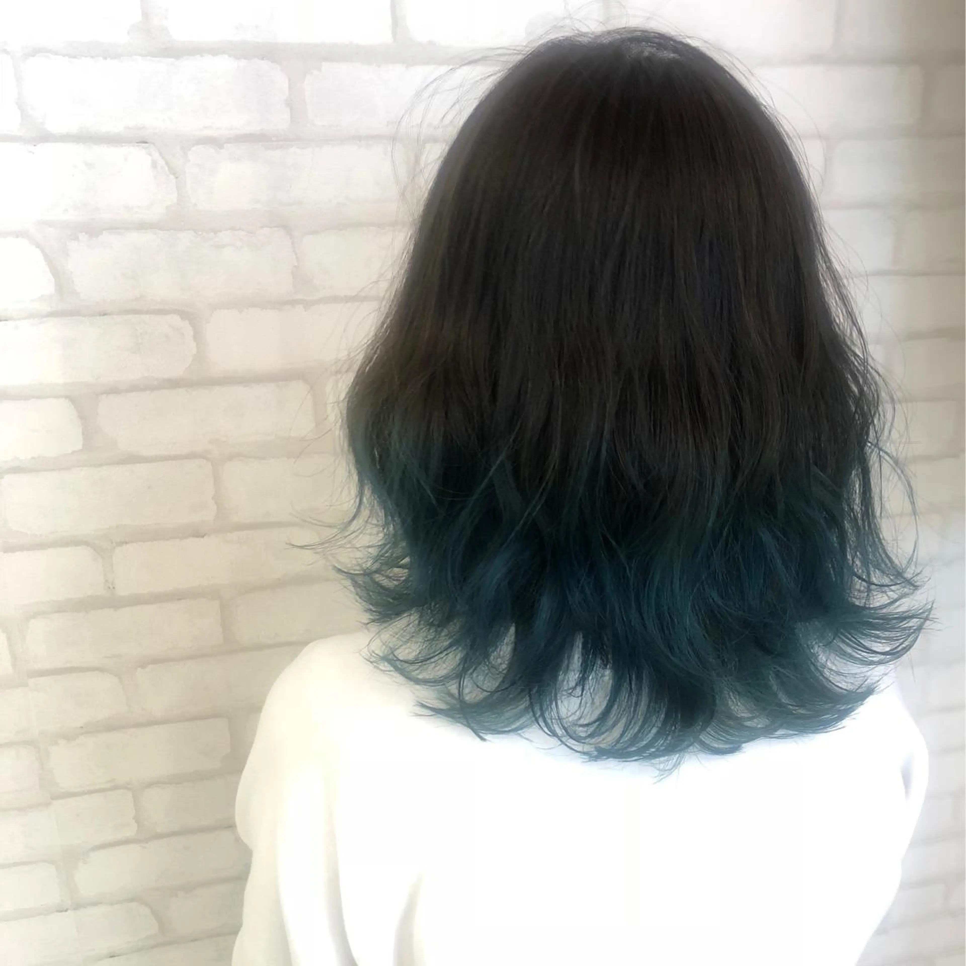 ミディアム カラー ブリーチ ブルーカラー 巣鴨髪質改善サロン 🌈NONOKAのヘアスタイル