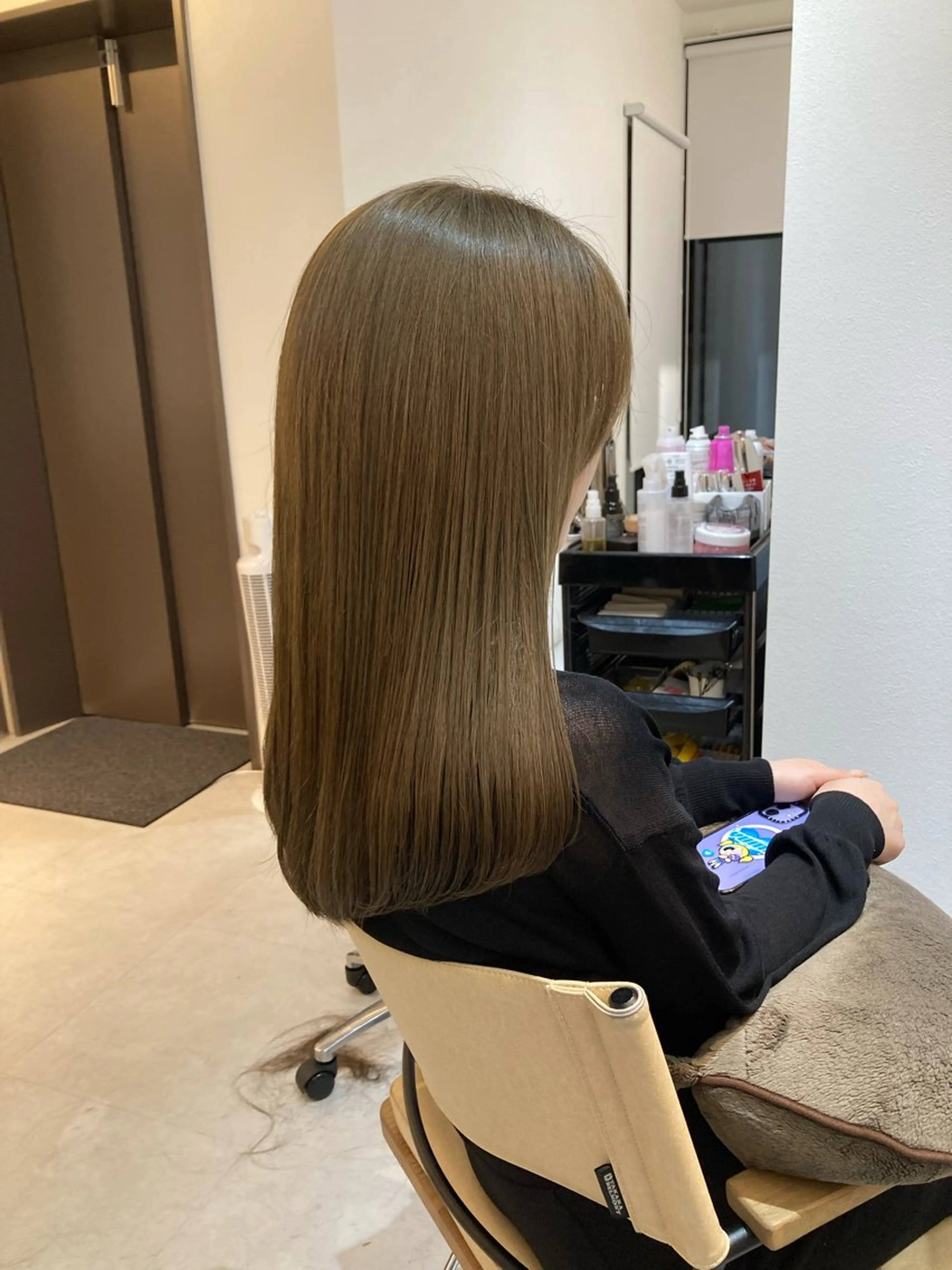セミロング ✨色持ちの良い艶 カラー✨蟹江真世のヘアスタイル