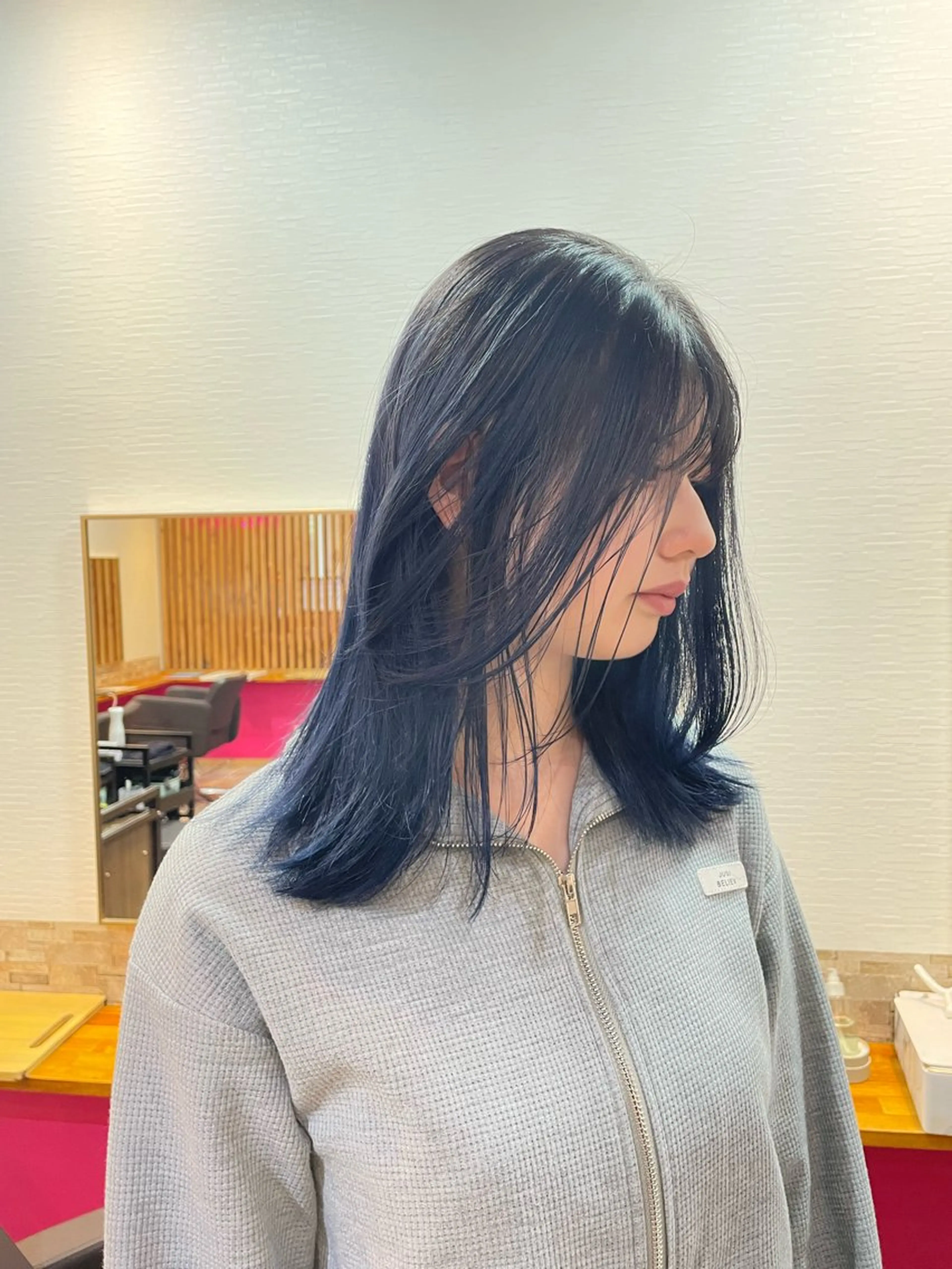 ロング カラー ブルーカラー レイヤーカット カット ヘアカラー トリートメント STAR RIVER所属・YUI/ ブリーチカラー🌷のヘアスタイル