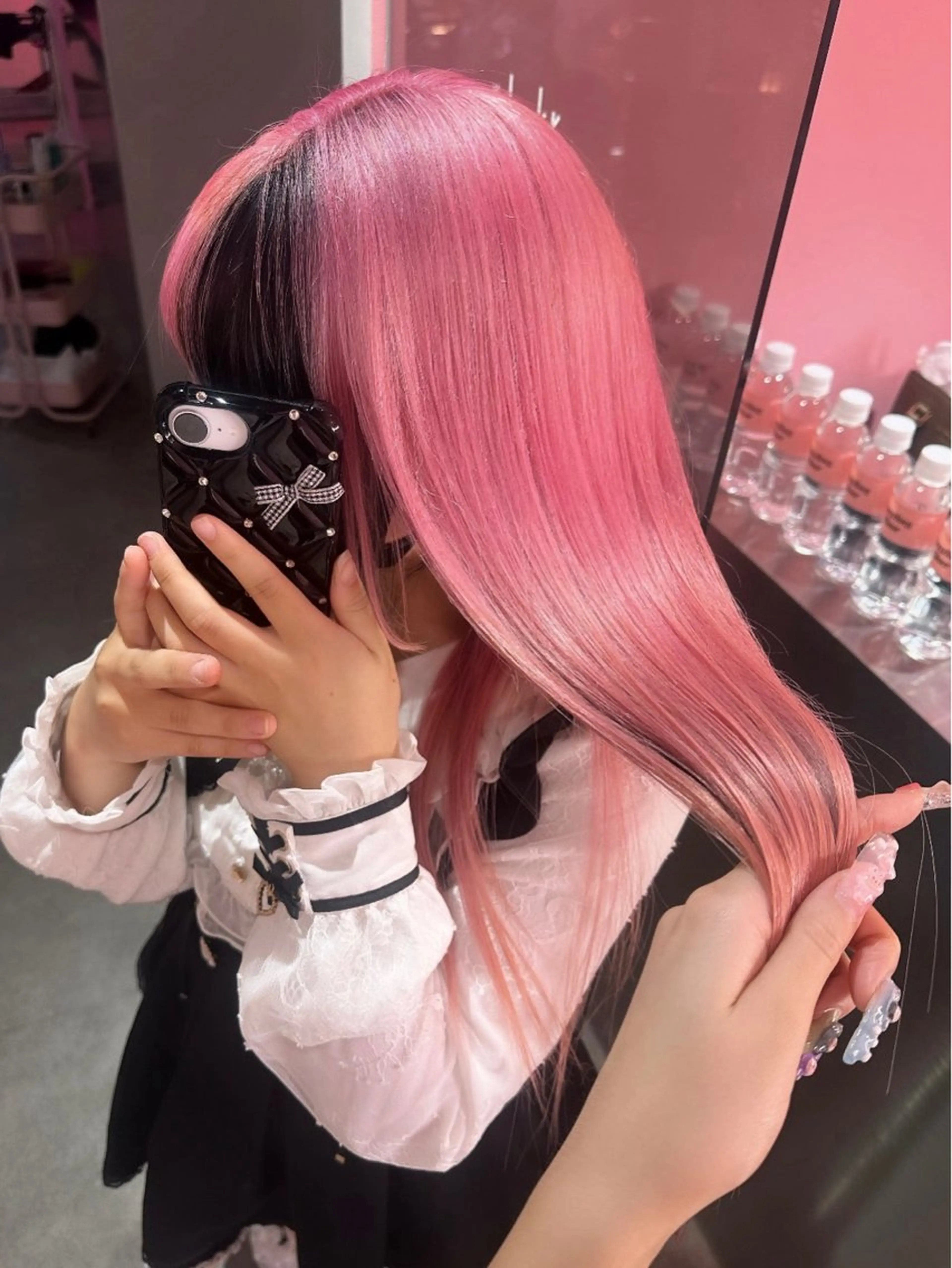 【大人気メニュー🩷】リタッチのみ＋艶カラー+高保湿トリートメントの写真