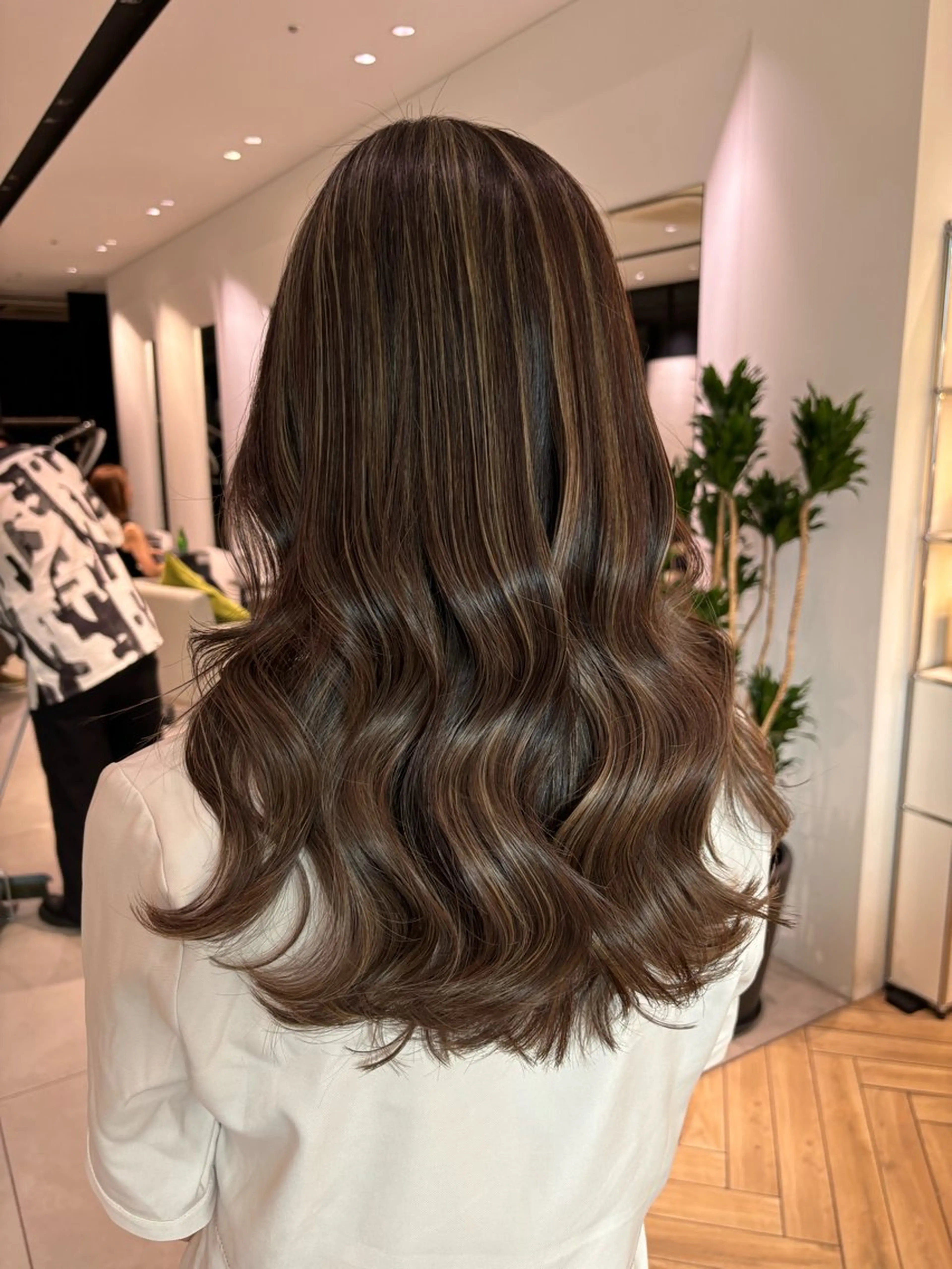 ロング カラー ブラウンカラー 透明感カラー ハイライトカラー ハイライト ロング 銀座/髪質改善/韓国 カラー🍓原田侑依のヘアスタイル