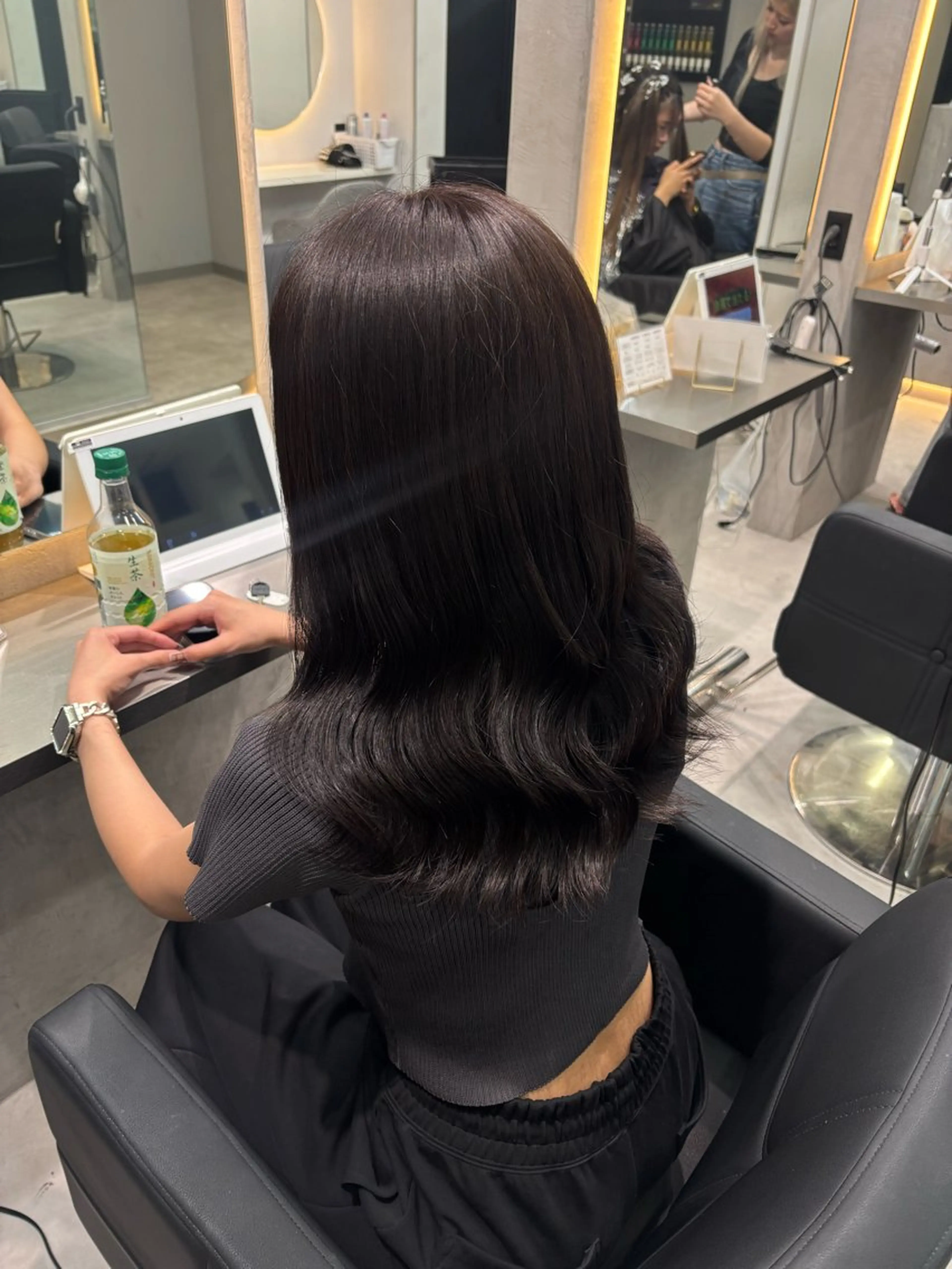 セミロング ヘアカラー lapis マリナのヘアスタイル