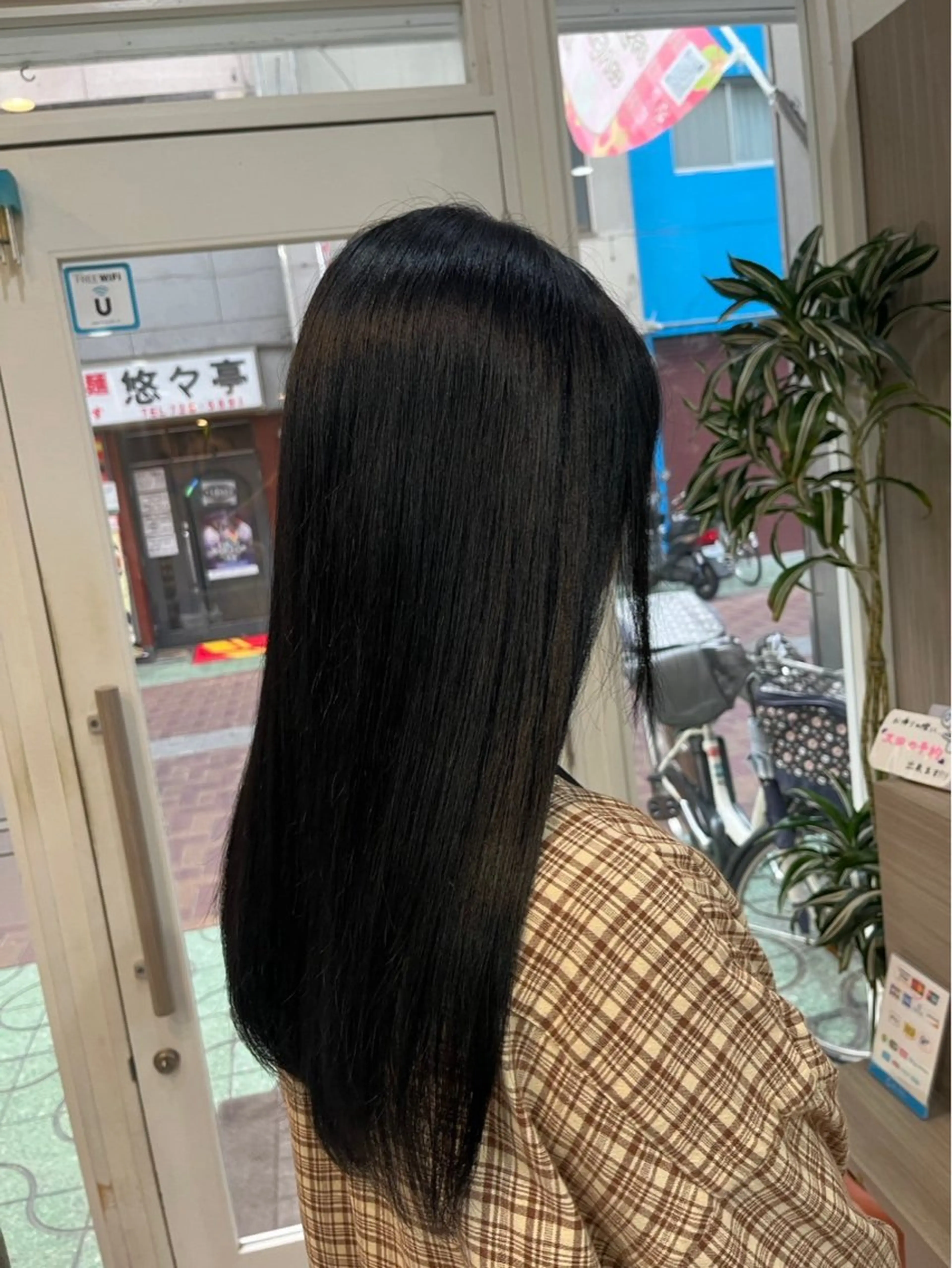 ロング カラー 生尾 虹水のヘアスタイル