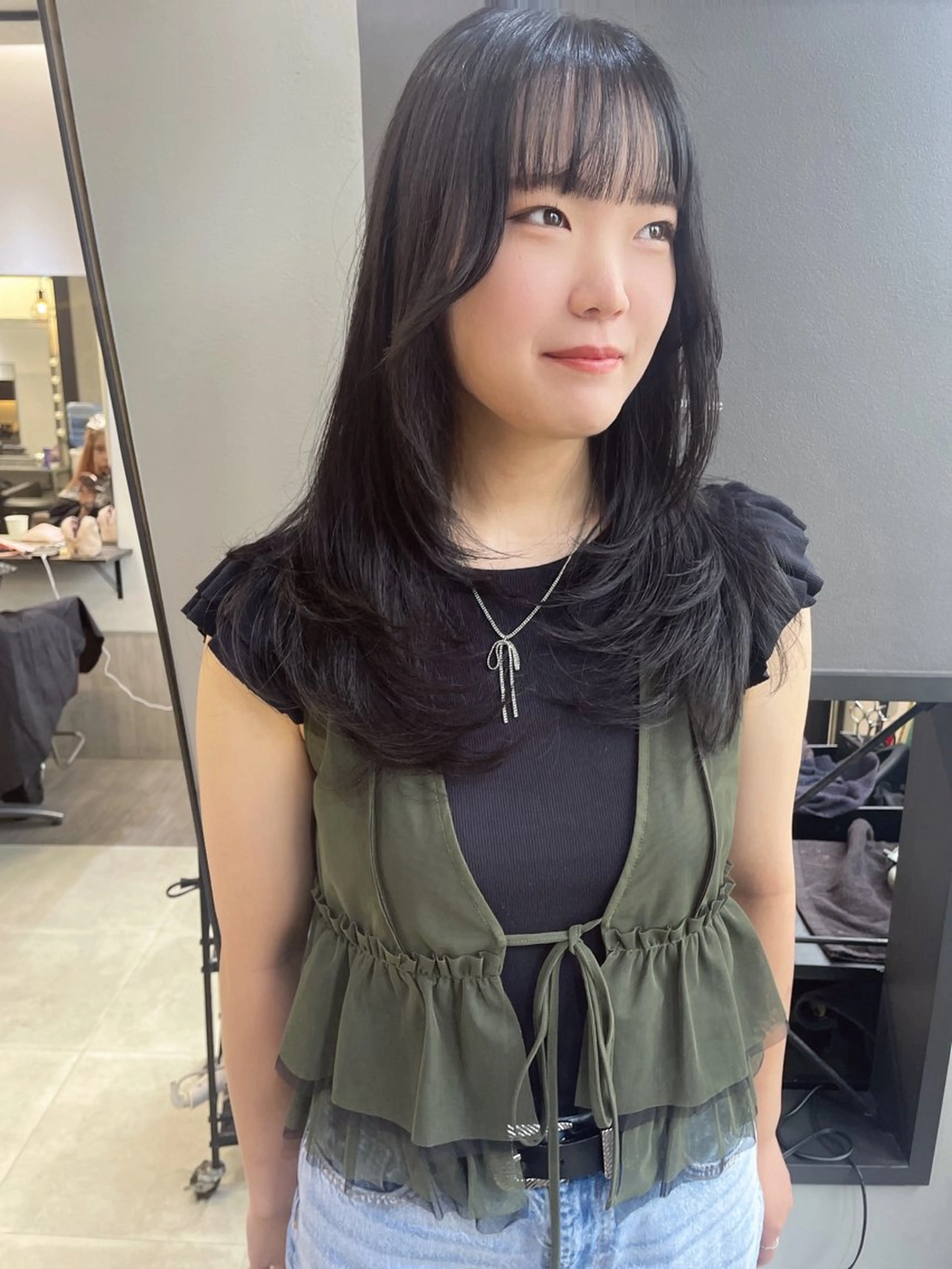 ロング カラー レイヤーカット AIRI layer cut hairのヘアスタイル