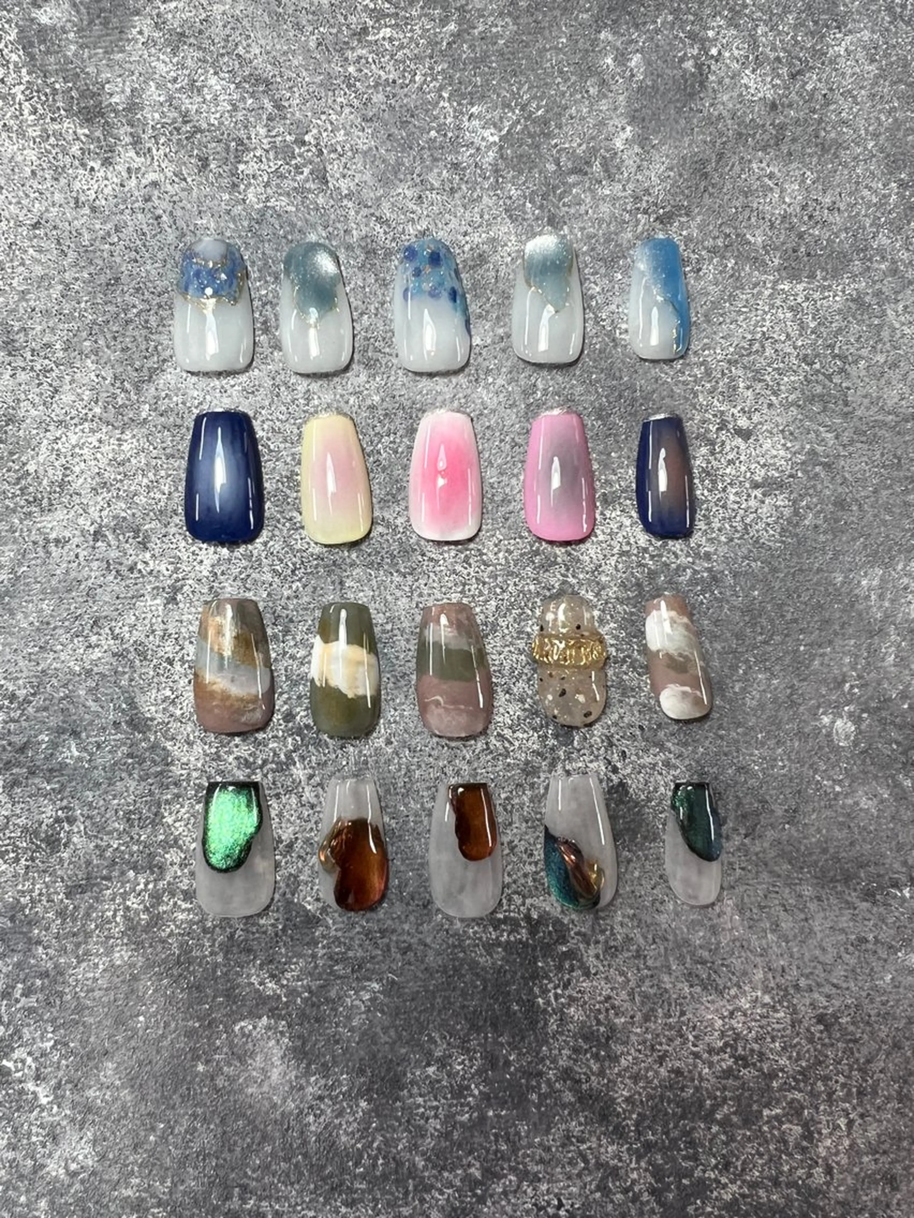ネイル チークネイル ハンドネイル Aura nailのネイルデザイン