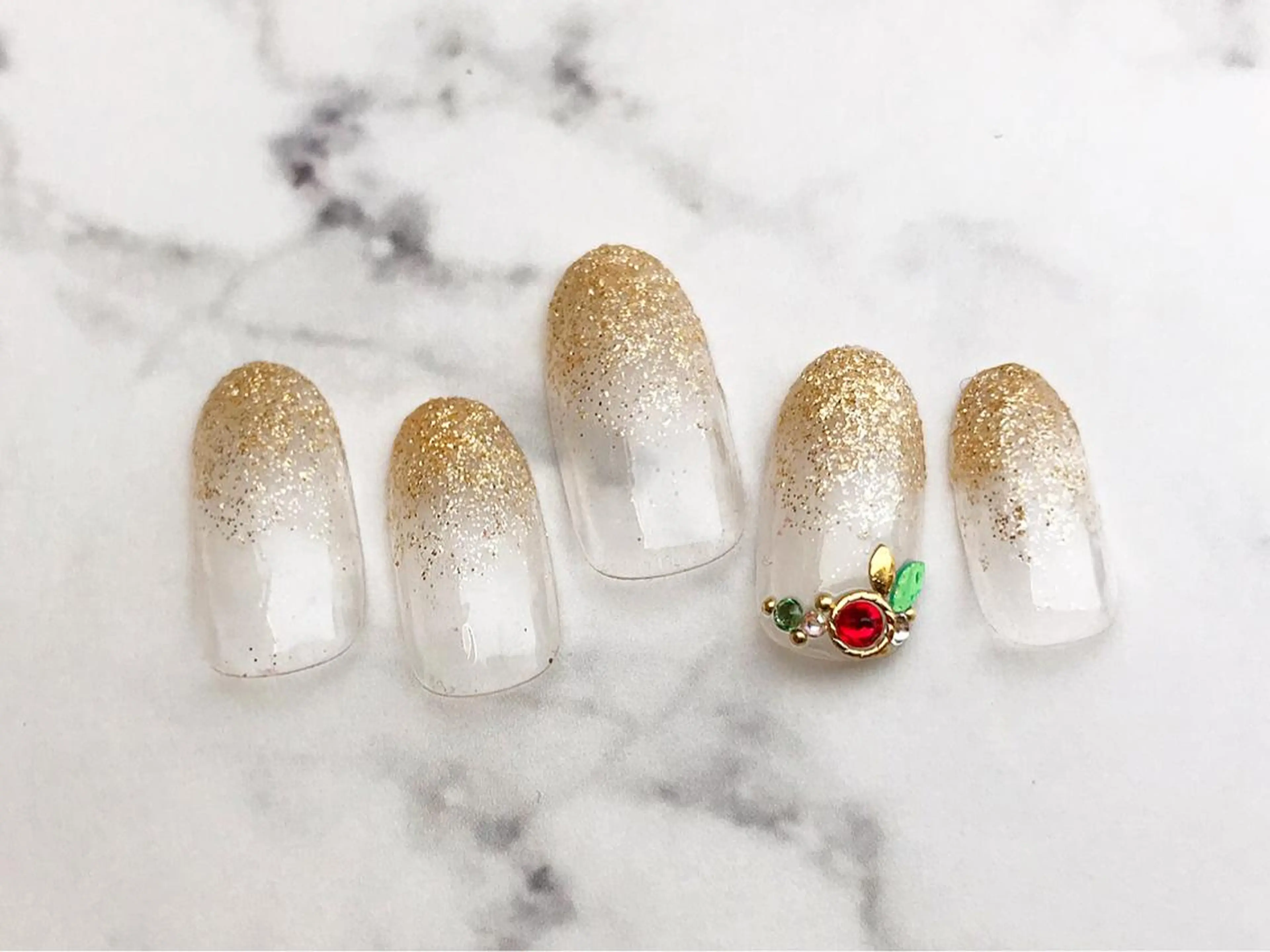 ネイル リセ有楽町店 ネイリストのネイルデザイン