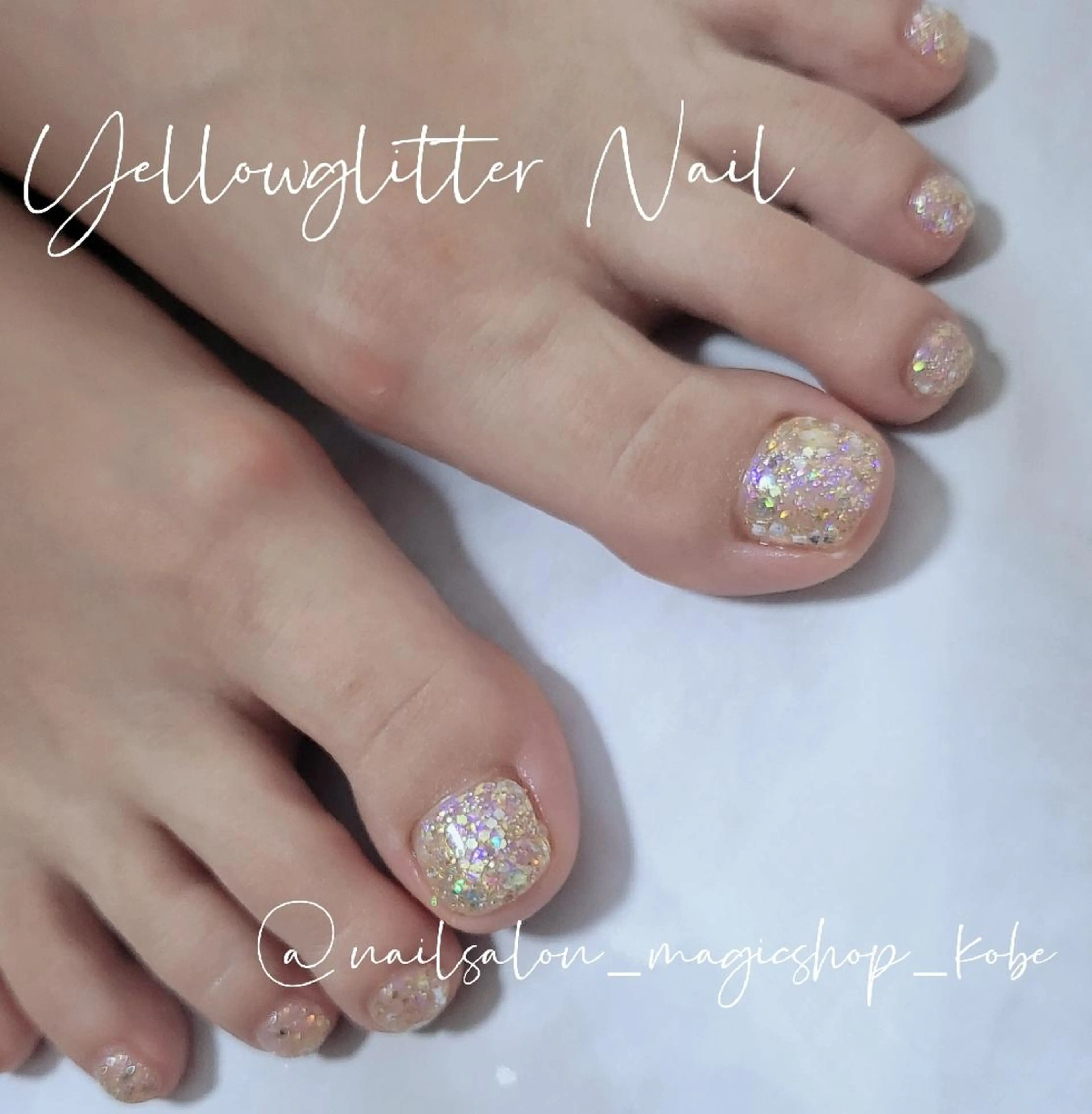 ネイル オーロラネイル フットネイル ジェルネイル ゴージャス ラメ(グリッター) フットネイル Nailsalon MagicShopのネイルデザイン
