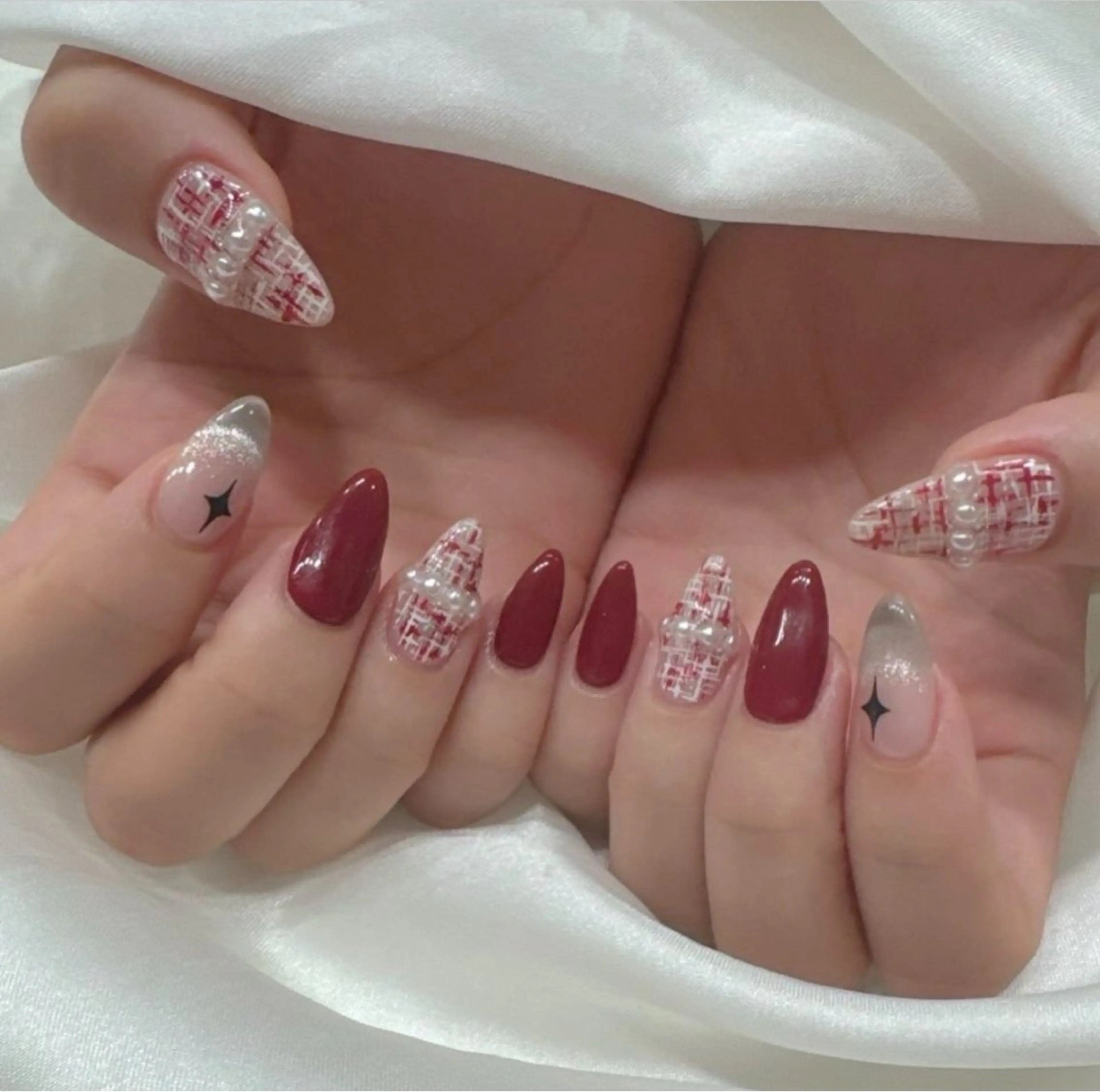 ネイル HIN NAILのネイルデザイン