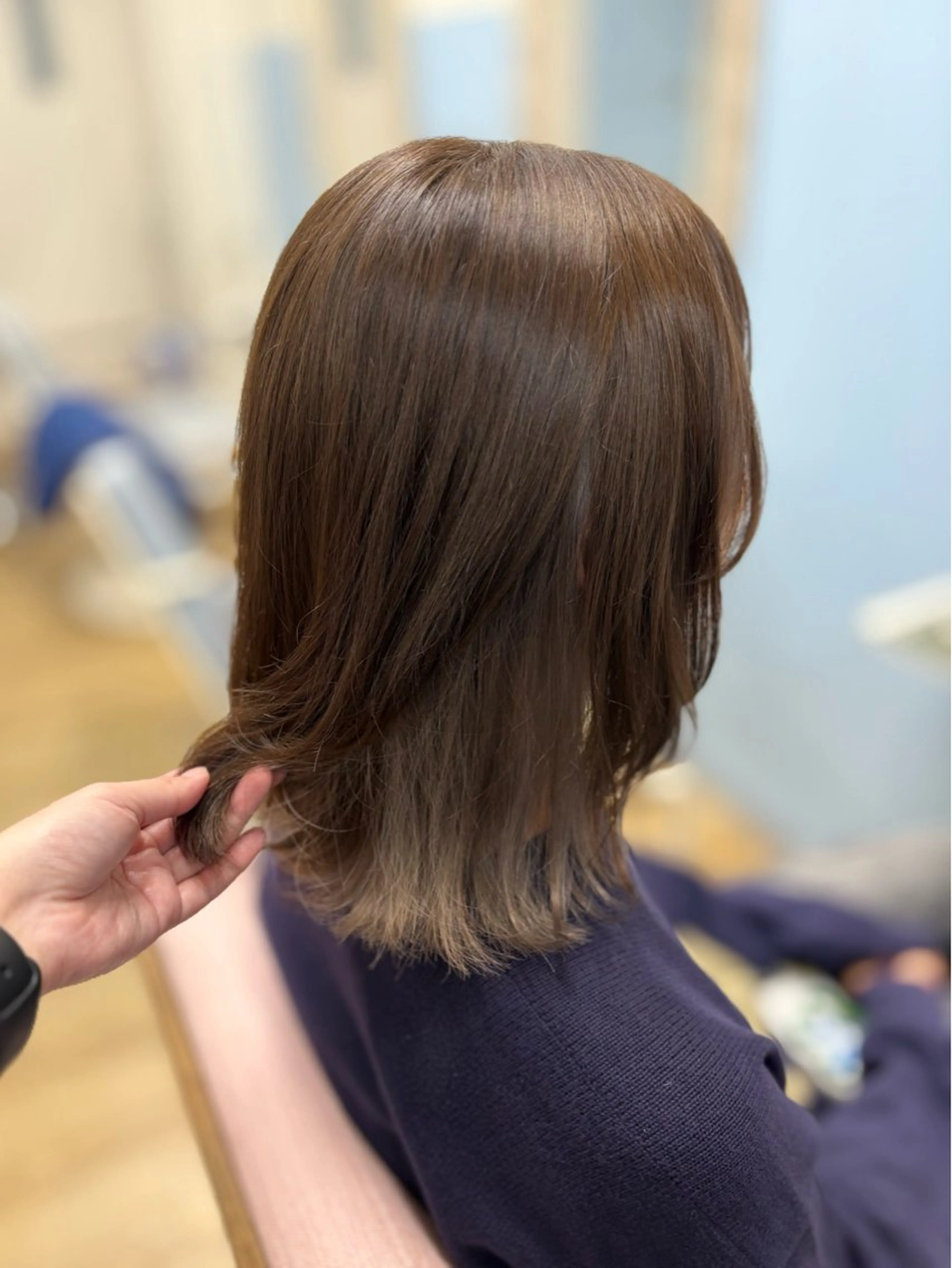 ミディアム カラー ヘアアレンジ インナーカラー ヘアカラー ナギサ 🐶のヘアスタイル