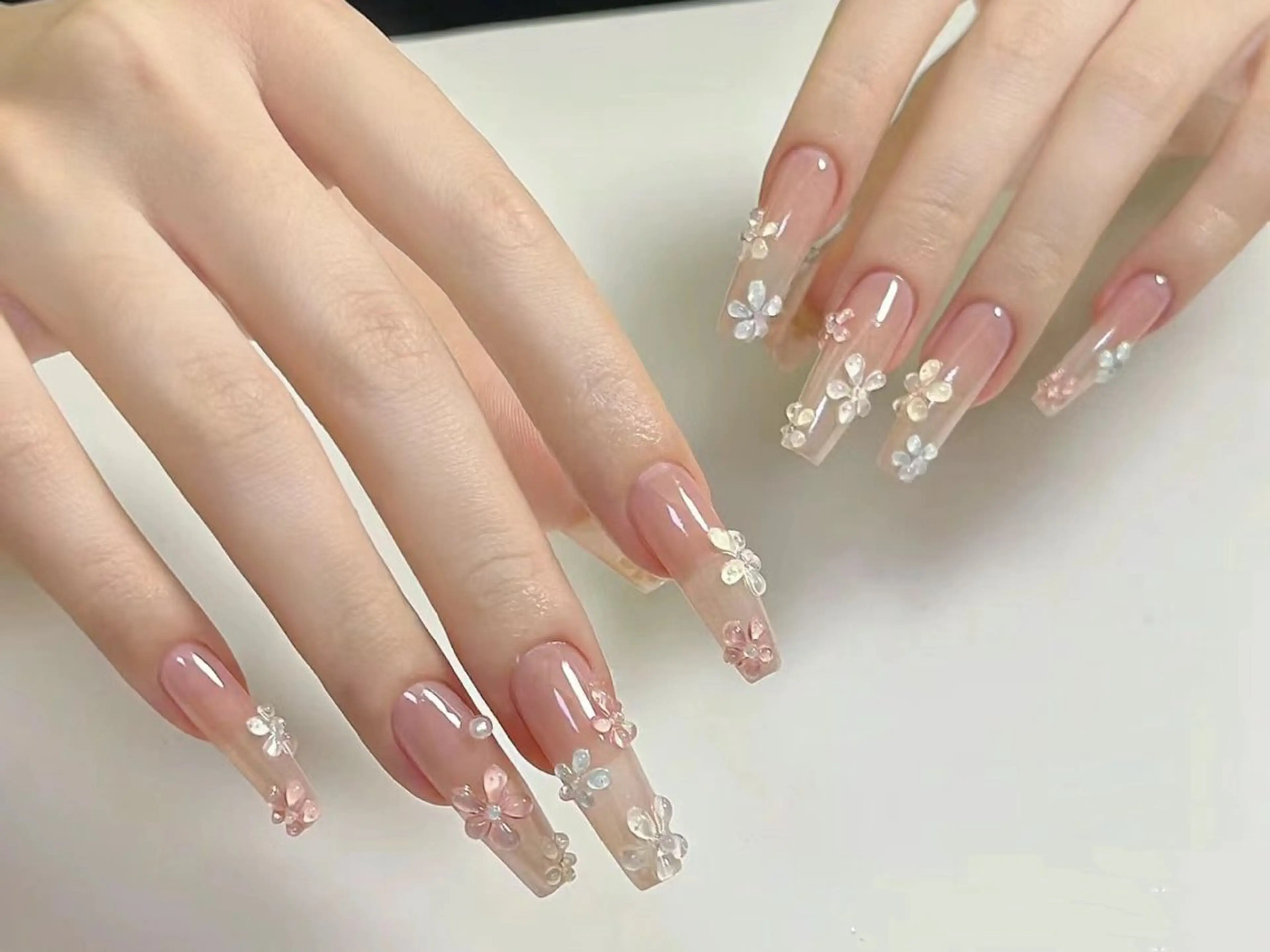 ネイル アートネイル チークネイル 長さ出し フットネイル ジェルネイル ハンドネイル ハンドケア ラッキーネイルサロン 西川口東口店のネイルデザイン