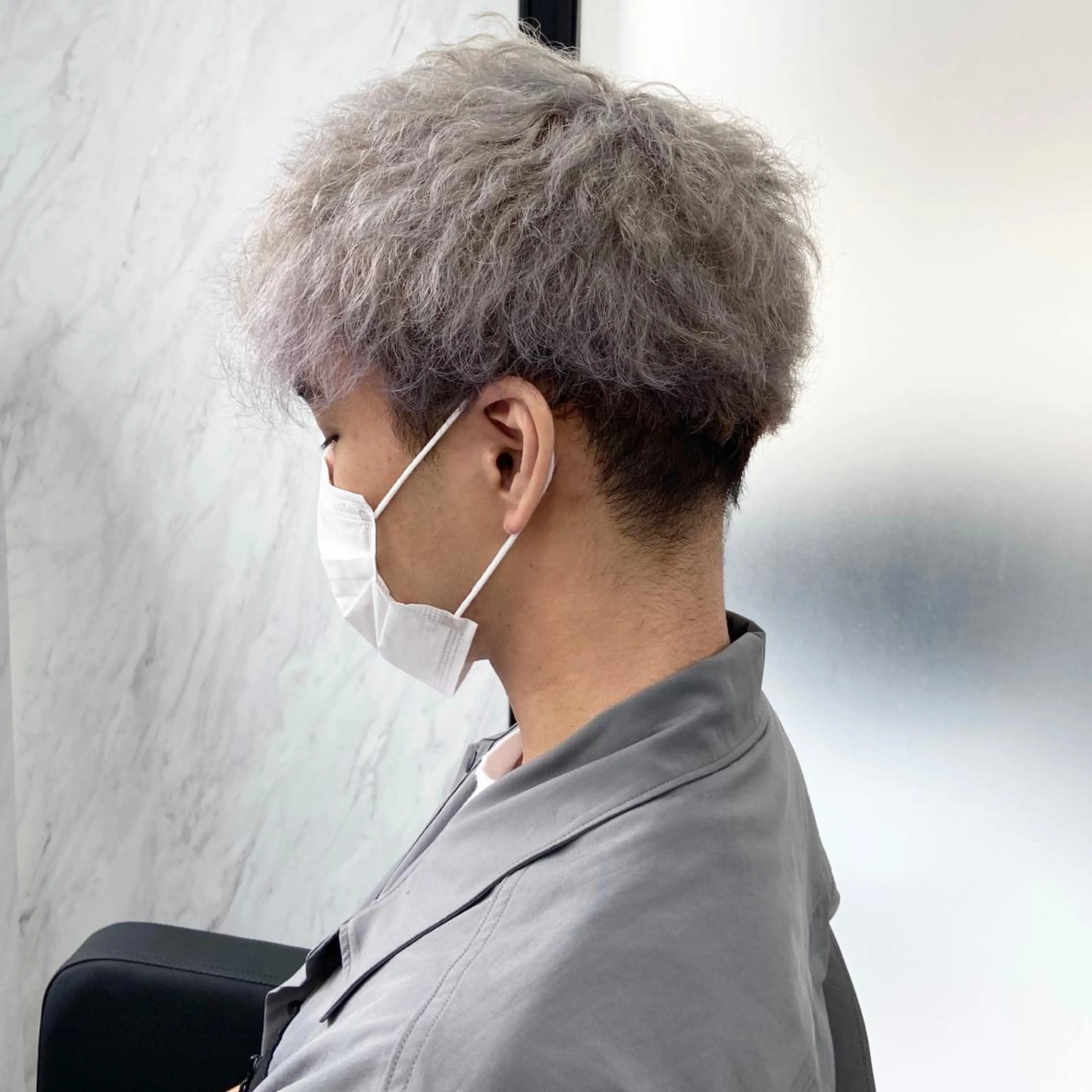 ショート カラー メンズ メンズハイトーン ハイトーンカラー ヘアカラー トリートメント ミルボンAujua認定サロン Ria  OSAKA 梅田所属・メンズ、エクステ特化 Ryuのヘアスタイル