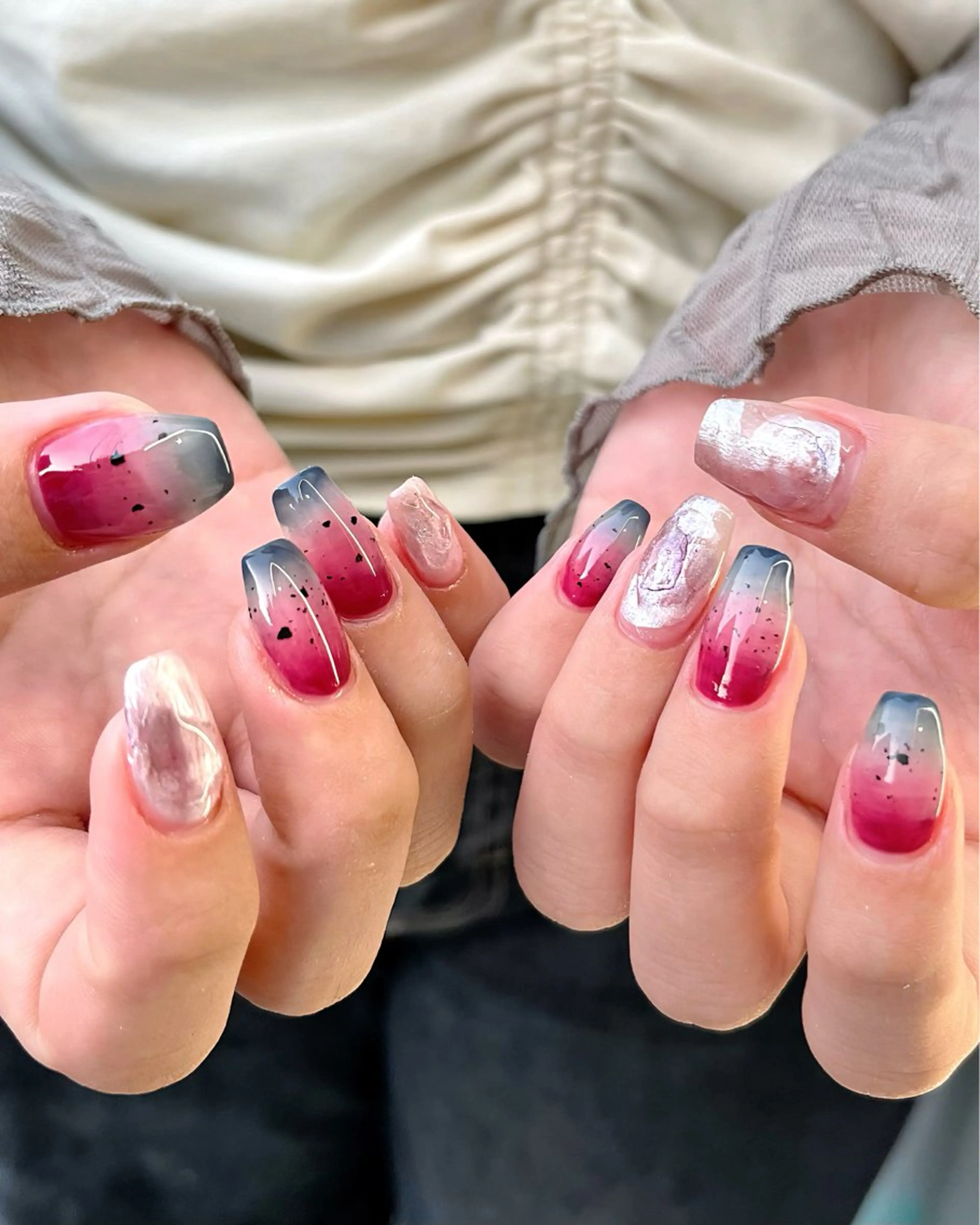 ネイル グラデーション マグネットネイル ニュアンスネイル ワンカラーネイル ハンドネイル 🫧OPELIA NAIL渋谷🫧のネイルデザイン