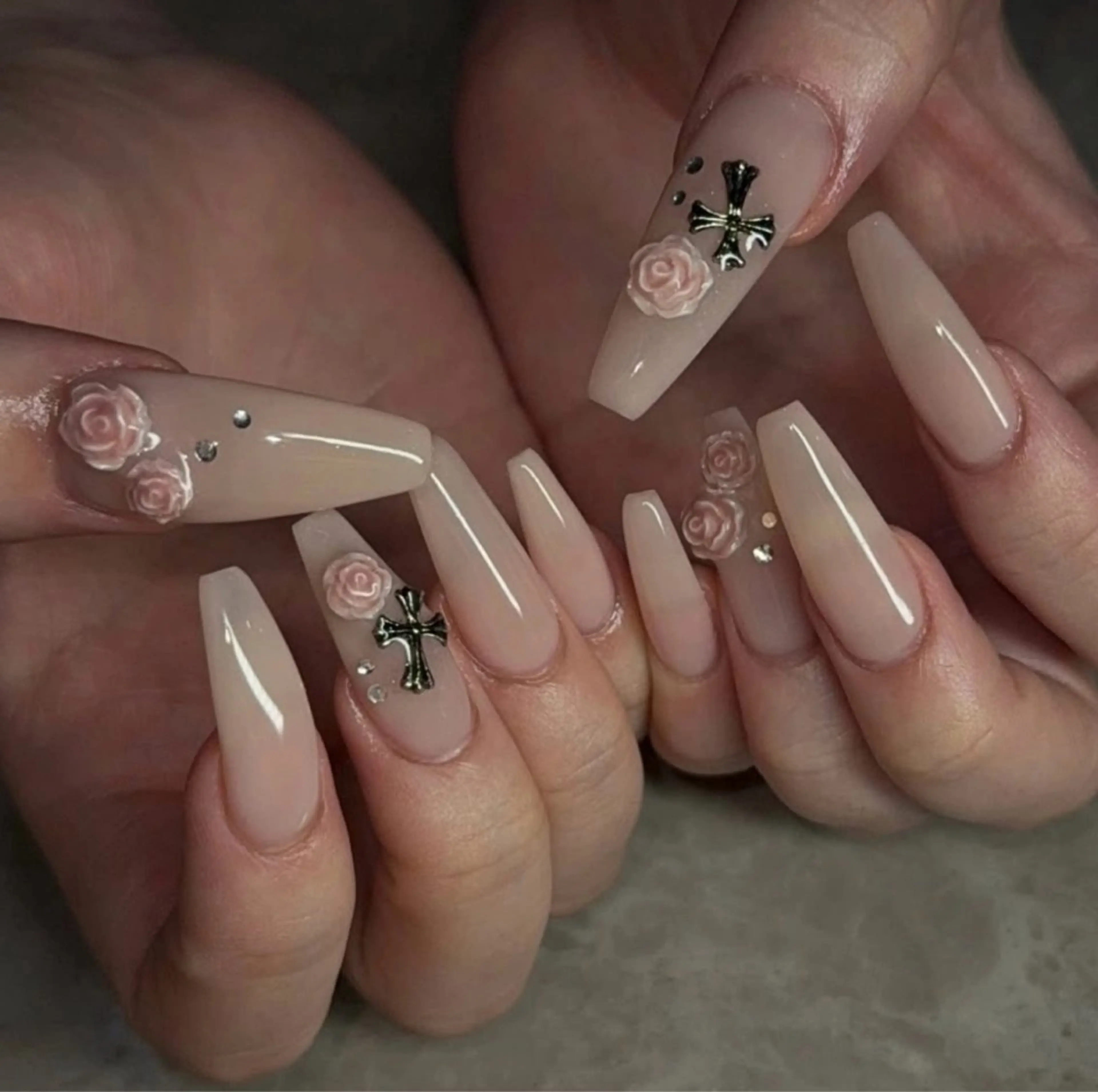 ネイル ハンドネイル ain nailのネイルデザイン